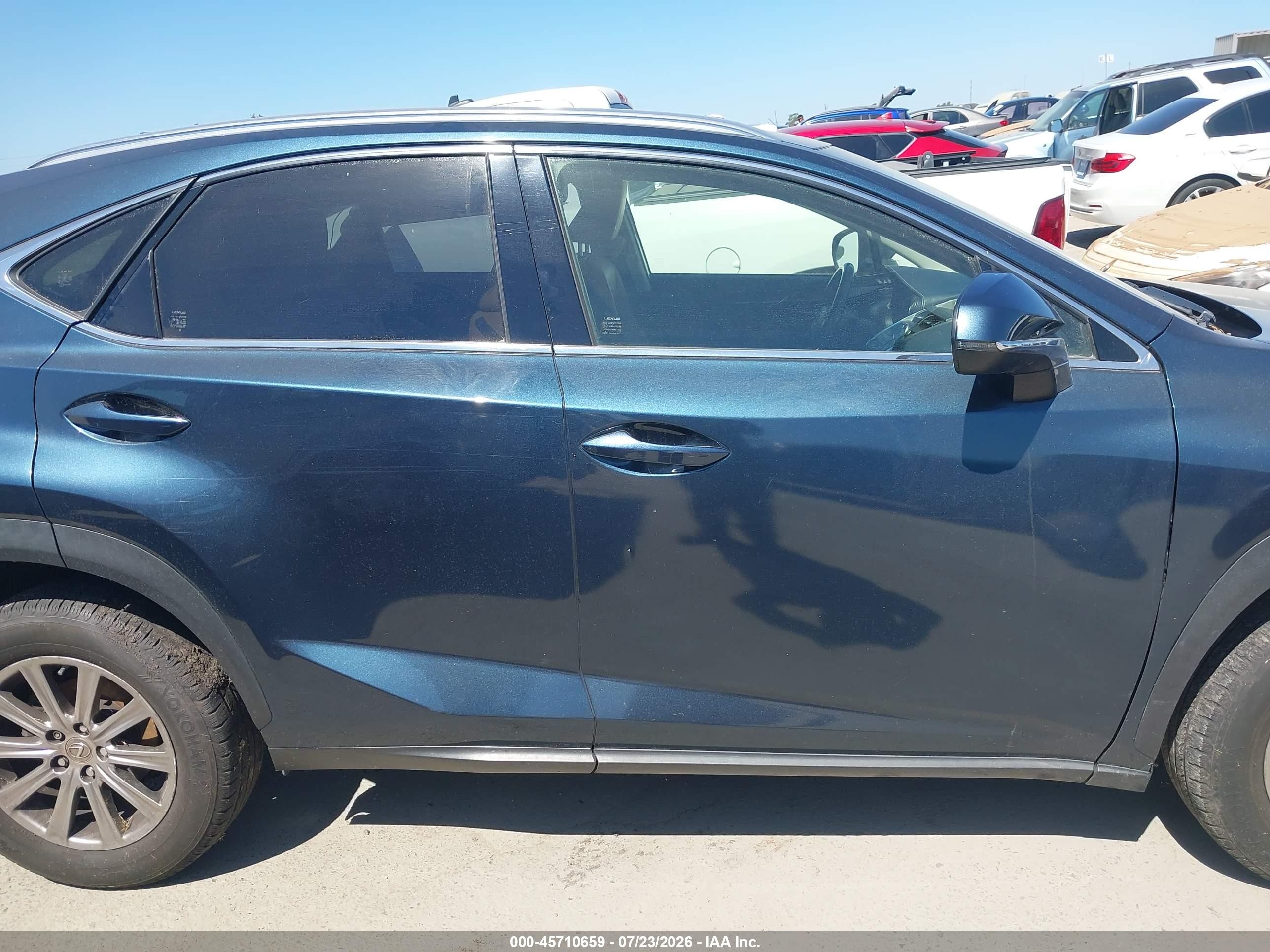2015 Lexus Nx 200t   Синий vin: JTJYARBZ0F2015642