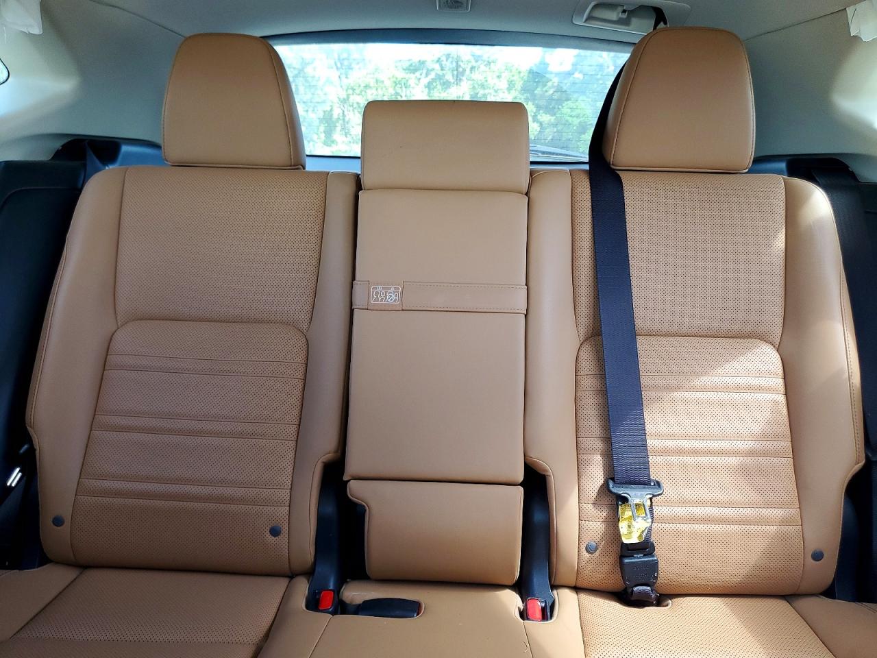 2017 Lexus Nx 200t Base Серебряный vin: JTJYARBZ0H2083958