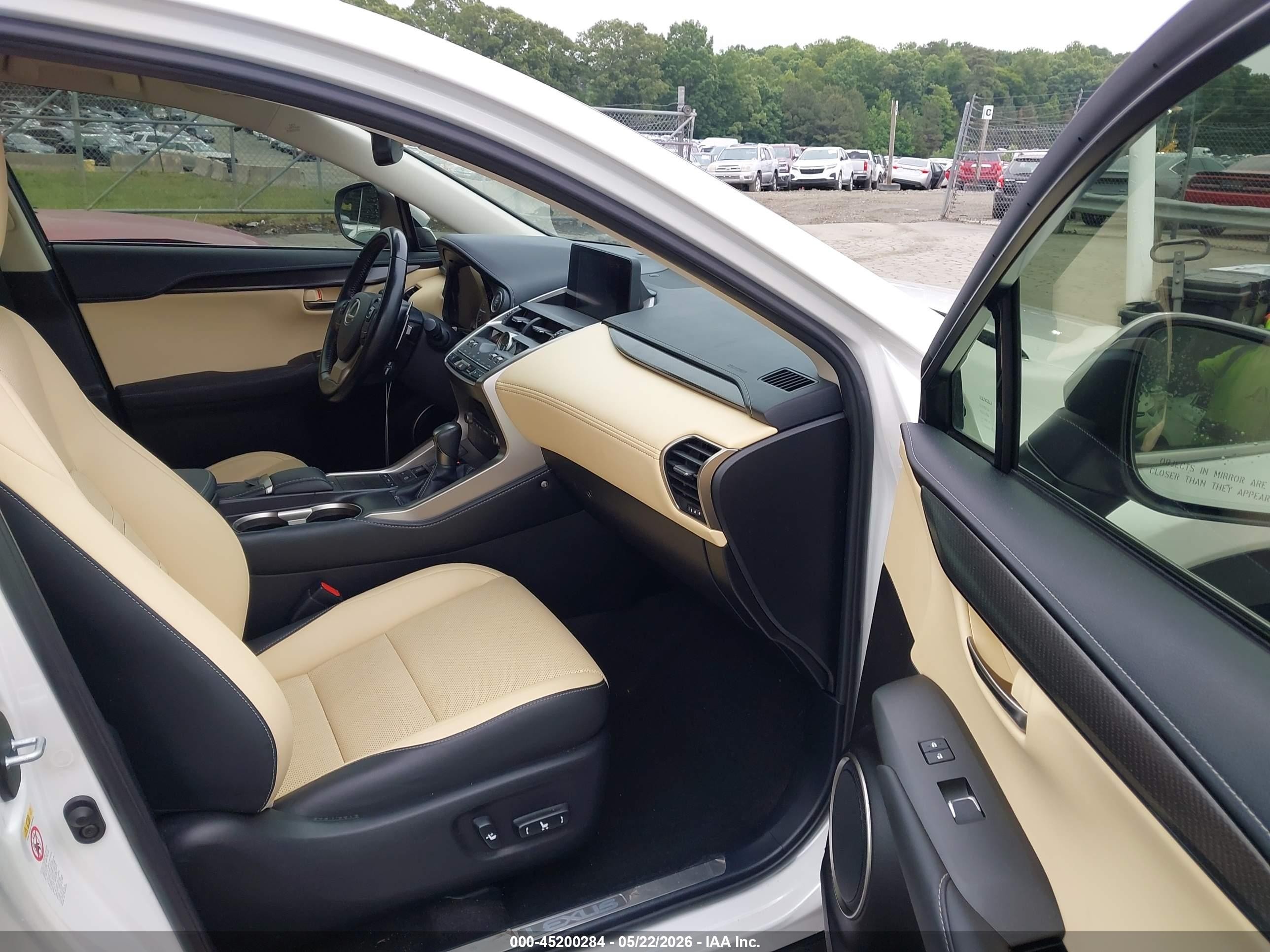2018 Lexus Nx 300   Белый vin: JTJYARBZ0J2087143