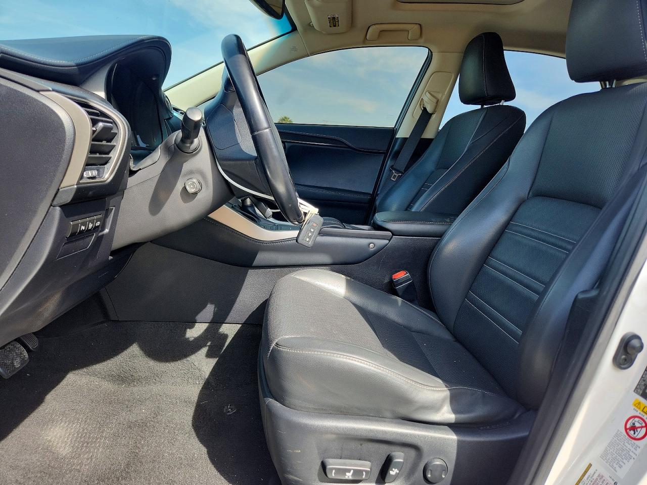 2015 Lexus Nx 200t Белый vin: JTJYARBZ2F2018378