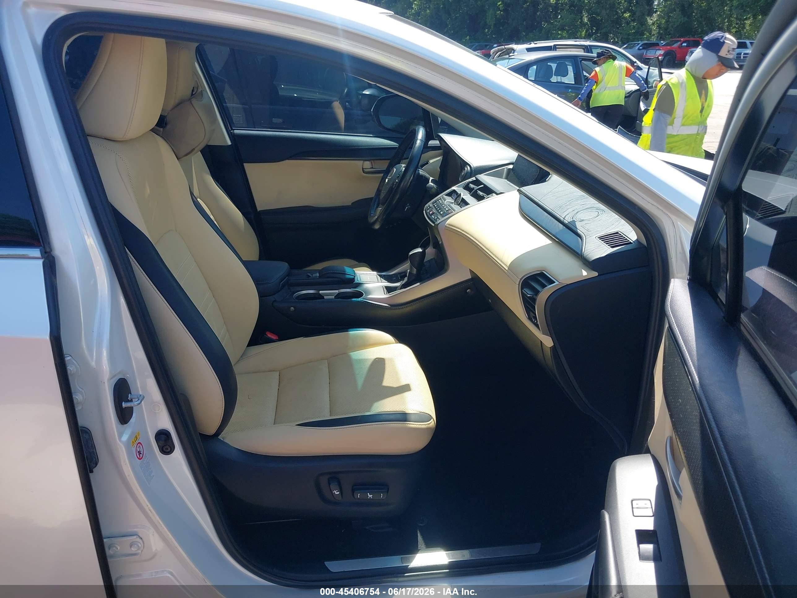 2015 Lexus Nx 200t   White vin: JTJYARBZ2F2021720