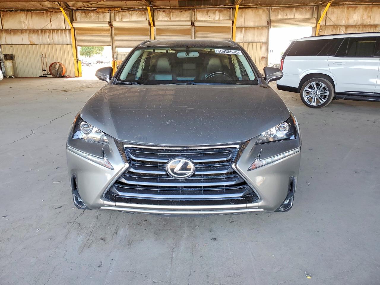 2017 Lexus Nx 200t Base Серебряный vin: JTJYARBZ3H2075644