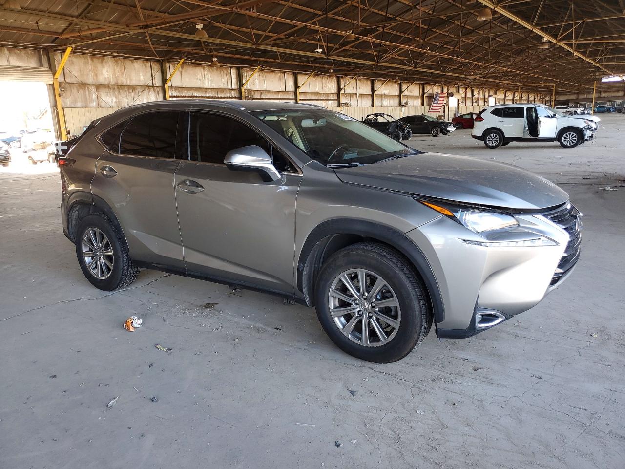 2017 Lexus Nx 200t Base Серебряный vin: JTJYARBZ3H2075644