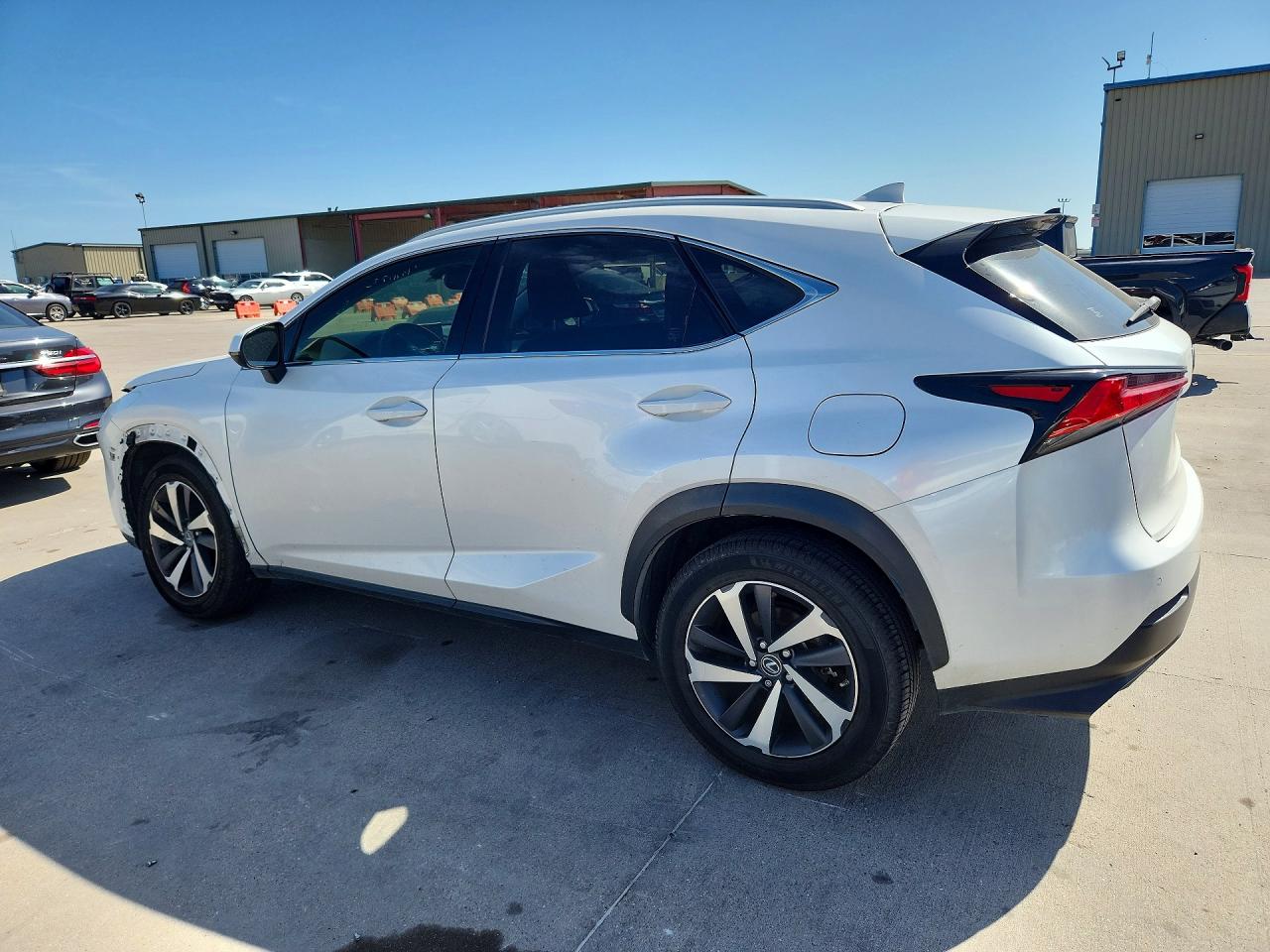 2018 Lexus Nx 300 Base White vin: JTJYARBZ3J2114108