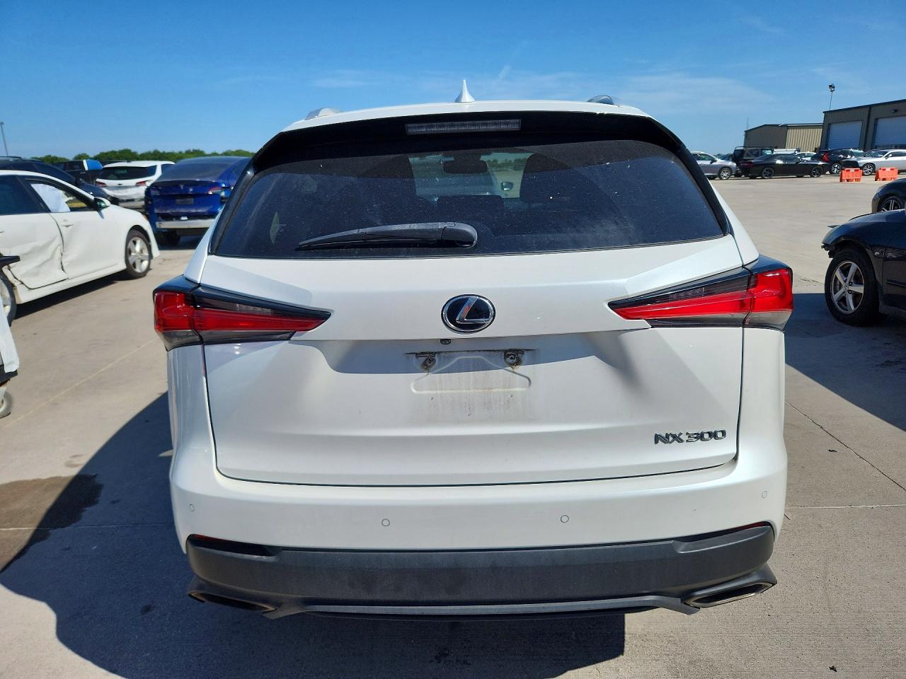 2018 Lexus Nx 300 Base White vin: JTJYARBZ3J2114108