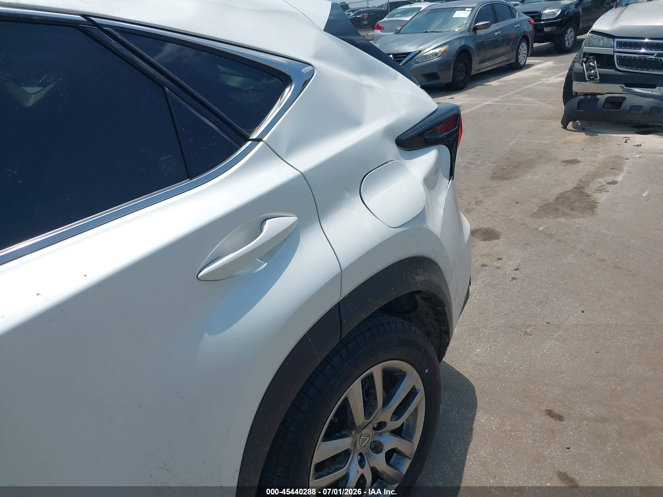 2015 Lexus Nx 200t   White vin: JTJYARBZ4F2010640