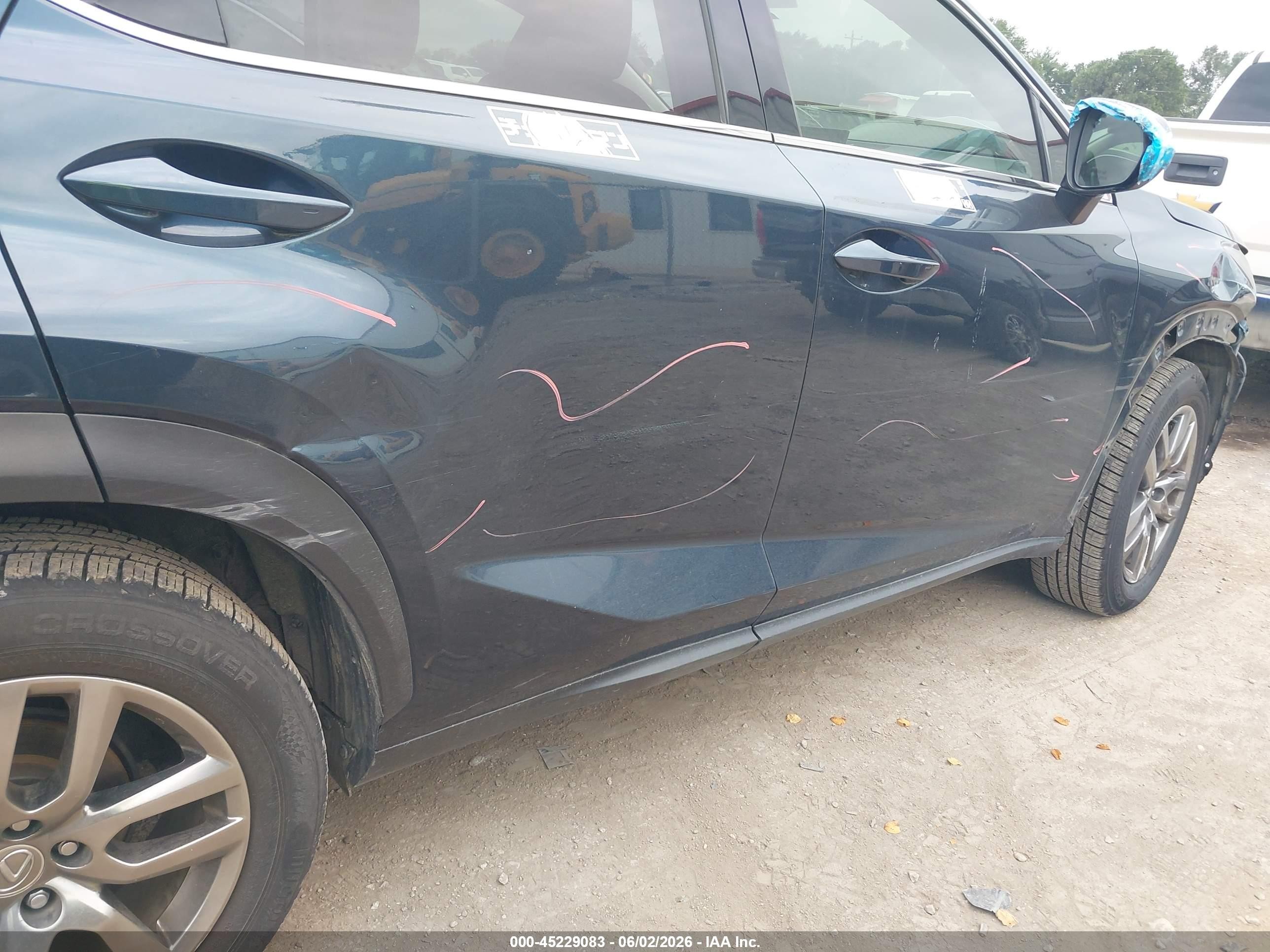 2015 Lexus Nx 200t   Black vin: JTJYARBZ4F2013702