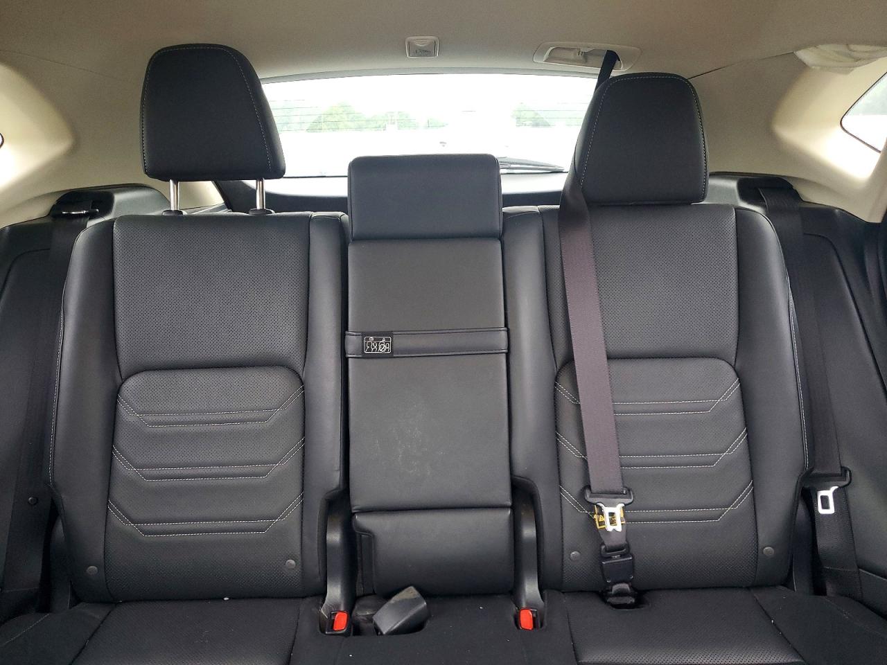 2015 Lexus Nx 200t Maroon vin: JTJYARBZ4F2013974
