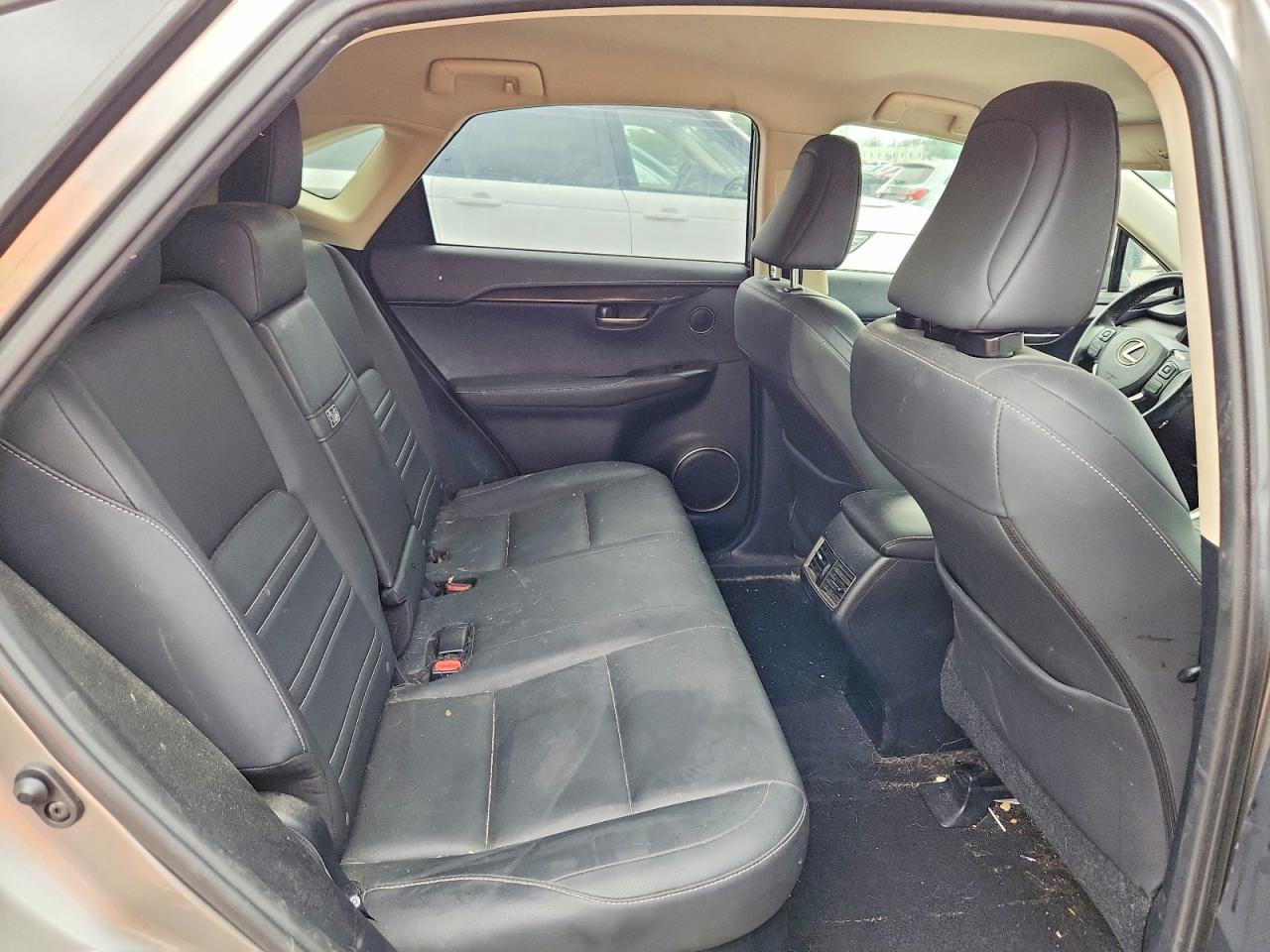 2016 Lexus Nx 200t Base Золотой vin: JTJYARBZ5G2049741