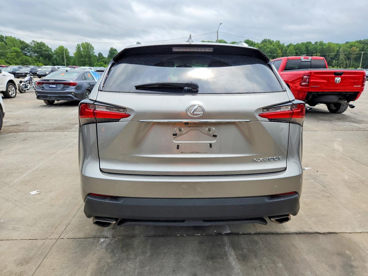 2016 Lexus Nx 200t Base Золотой vin: JTJYARBZ5G2049741