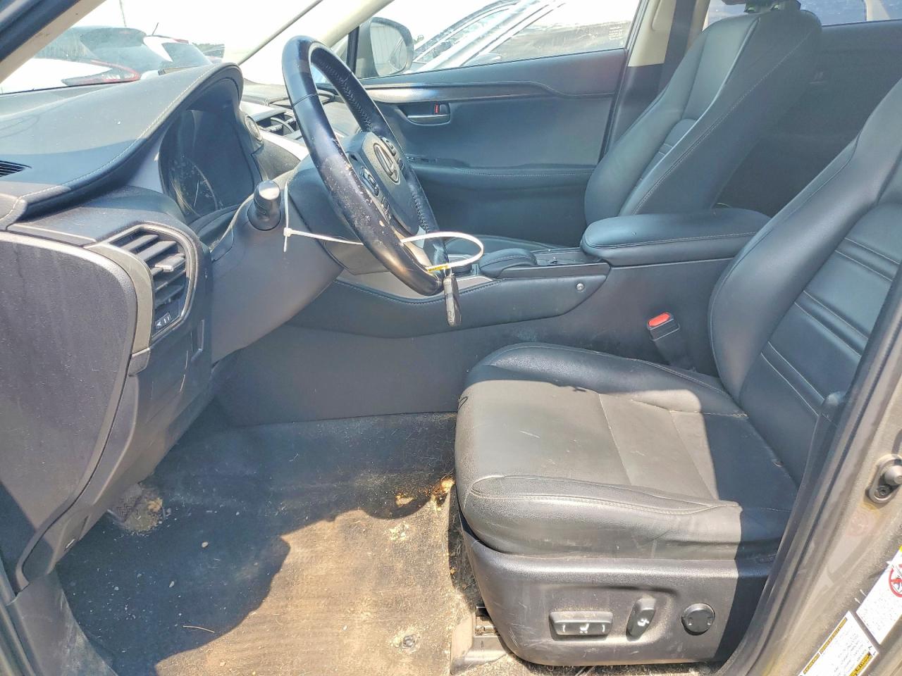 2016 Lexus Nx 200t Base Золотой vin: JTJYARBZ5G2049741