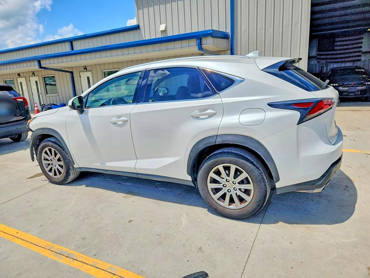 2015 Lexus Nx 200t White vin: JTJYARBZ6F2012647