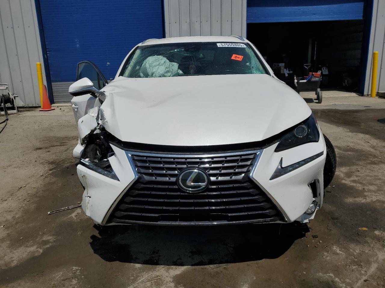 2018 Lexus Nx 300 Base Белый vin: JTJYARBZ6J2088894