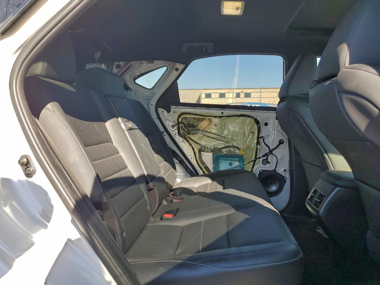 2015 Lexus Nx 200t Белый vin: JTJYARBZ7F2005075
