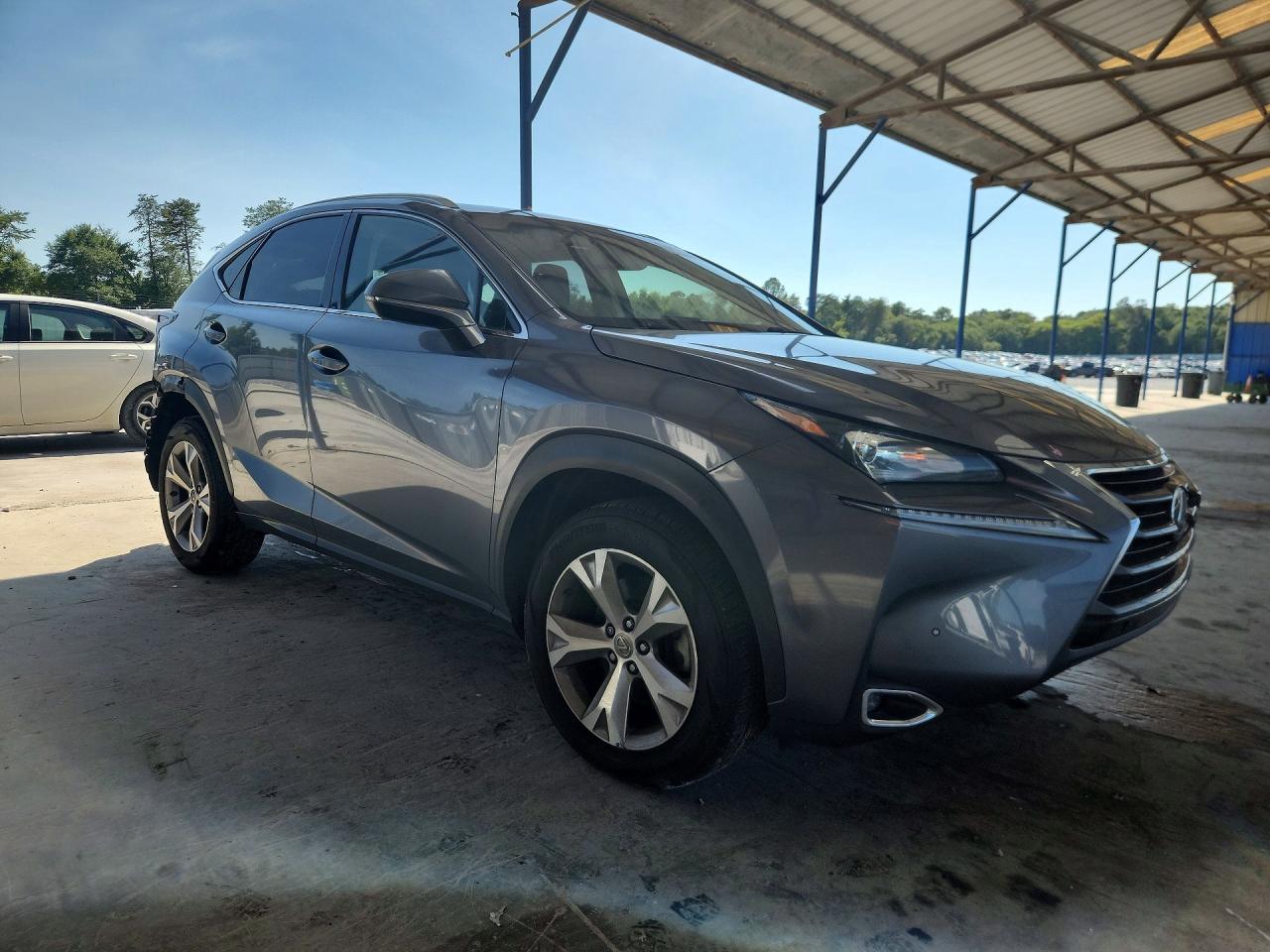2017 Lexus Nx 200t Base Серый vin: JTJYARBZ7H2068132