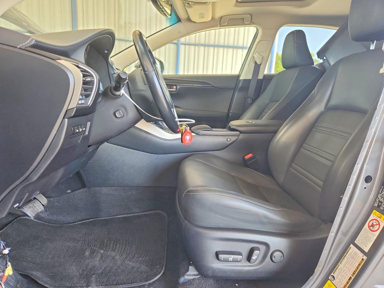 2017 Lexus Nx 200t Base Серый vin: JTJYARBZ7H2068132