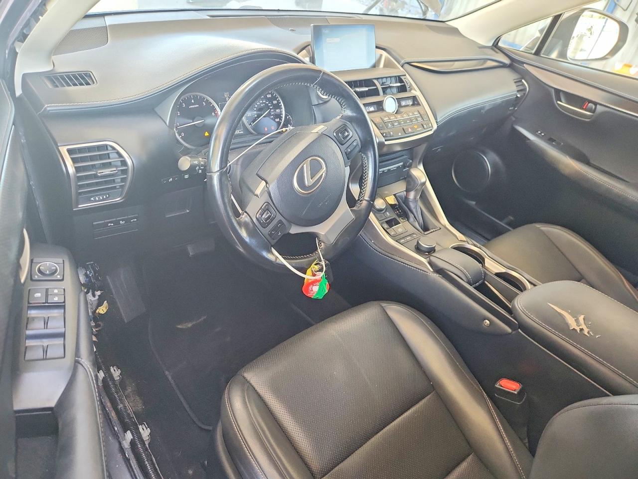 2017 Lexus Nx 200t Base Серый vin: JTJYARBZ7H2068132