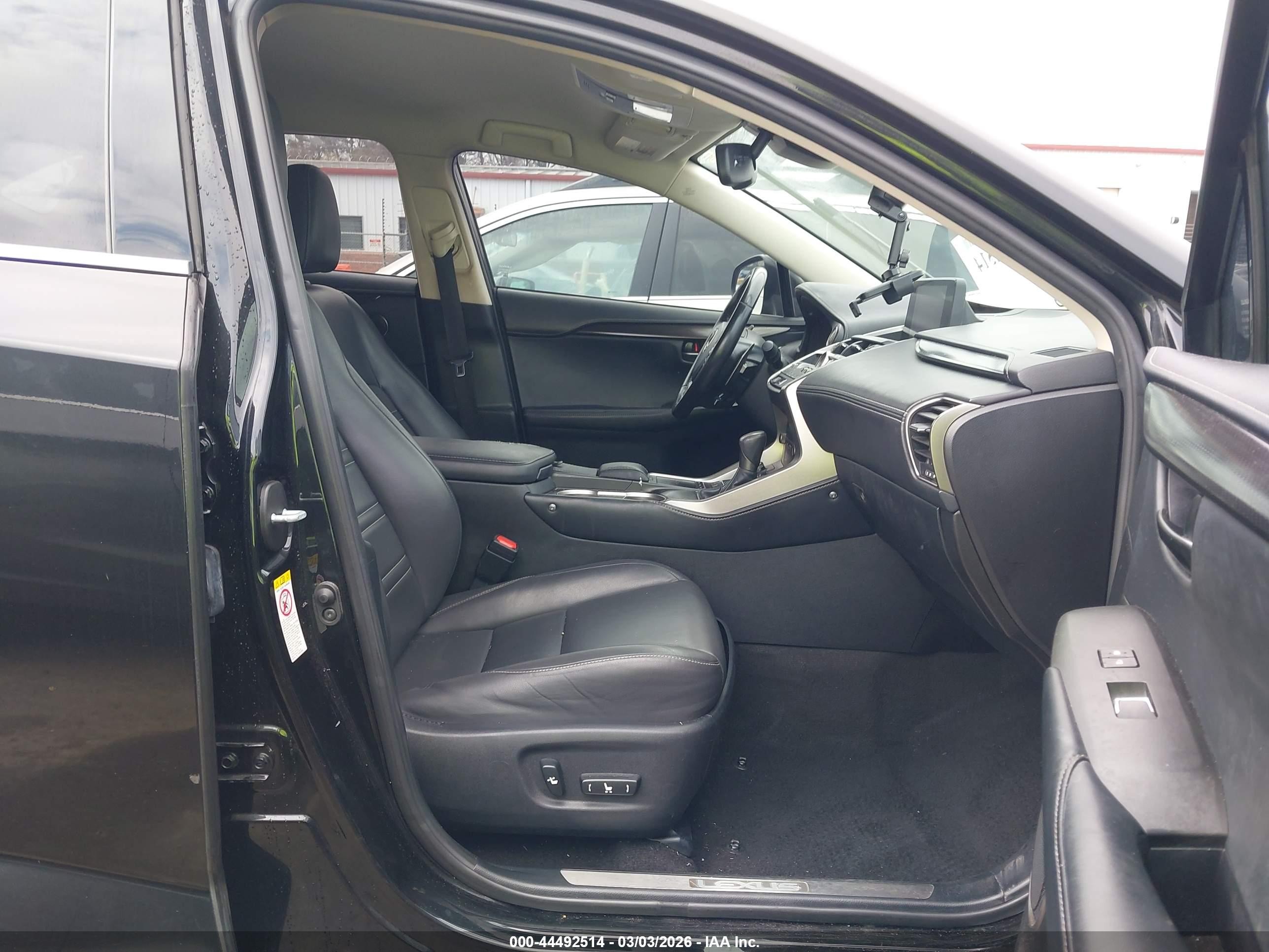 2018 Lexus Nx 300 Black vin: JTJYARBZ7J2088709