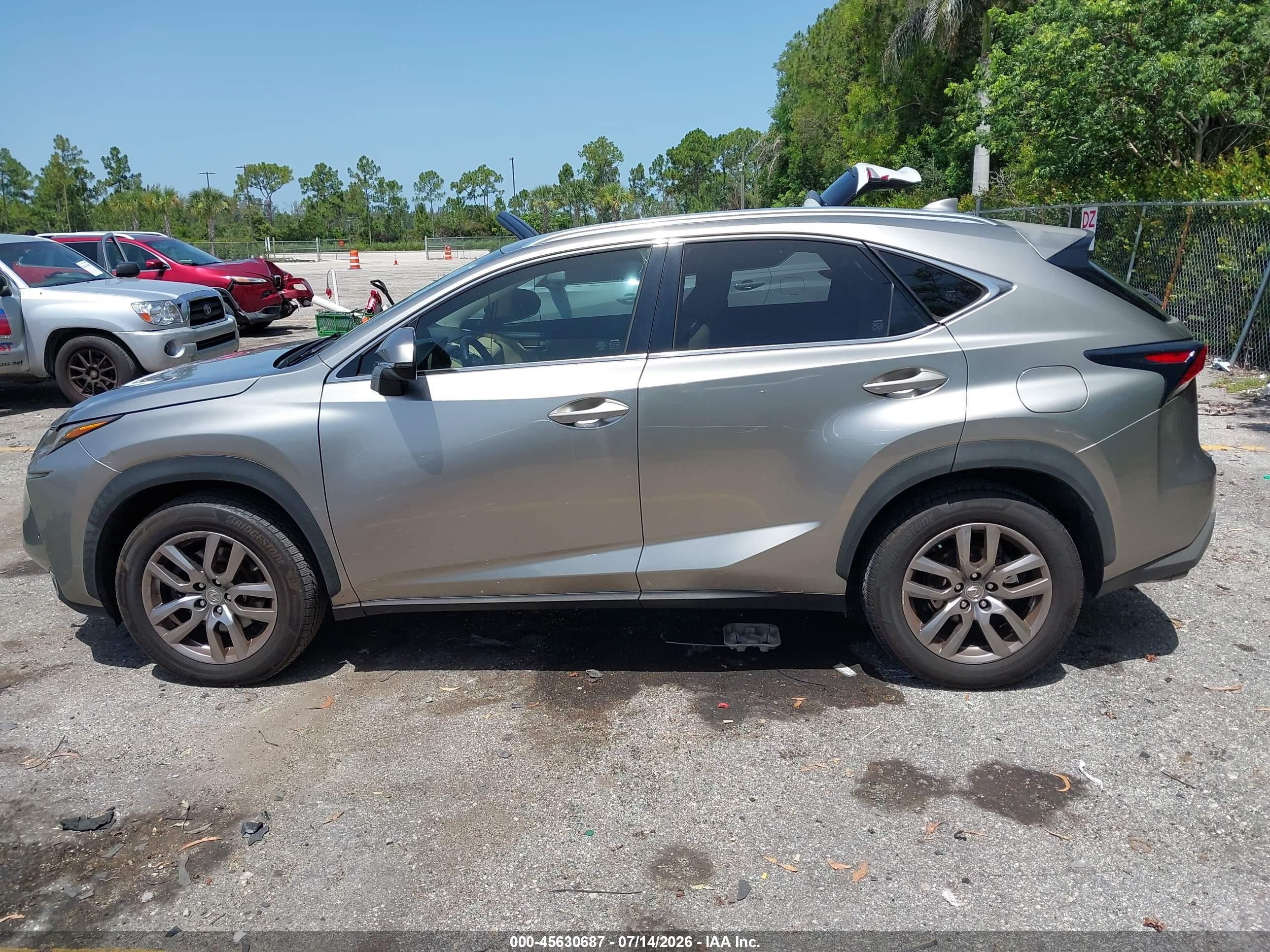 2015 Lexus Nx 200t   Silver vin: JTJYARBZ8F2019342