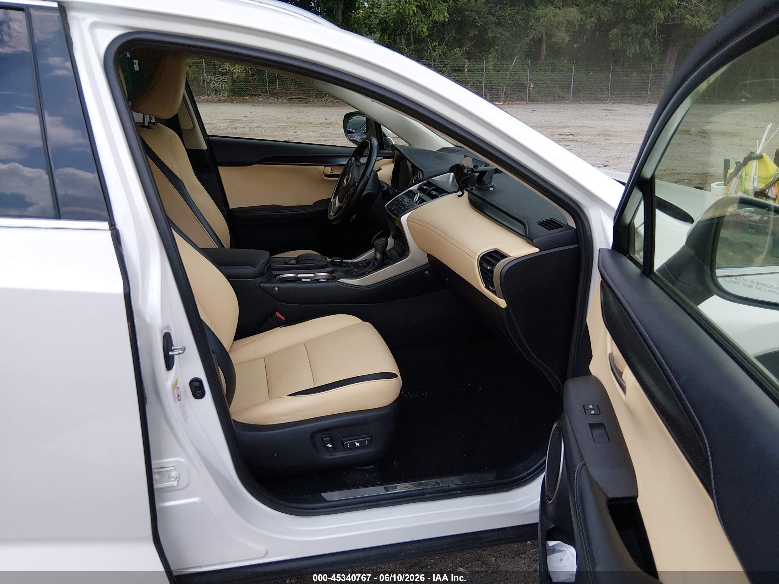 2015 Lexus Nx 200t   White vin: JTJYARBZ9F2016434