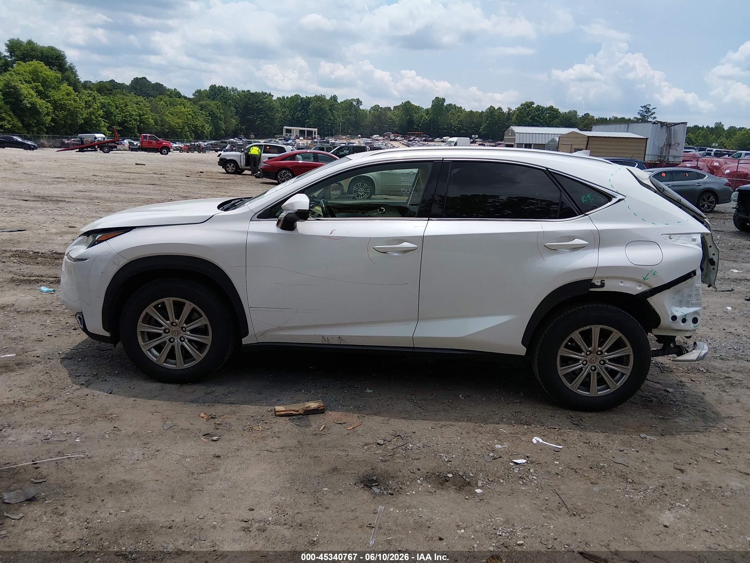2015 Lexus Nx 200t   White vin: JTJYARBZ9F2016434