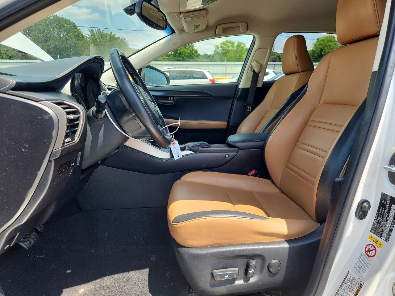 2015 Lexus Nx 200t White vin: JTJYARBZXF2001893