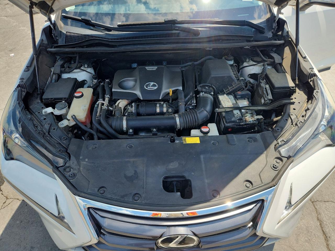 2015 Lexus Nx 200t White vin: JTJYARBZXF2001893
