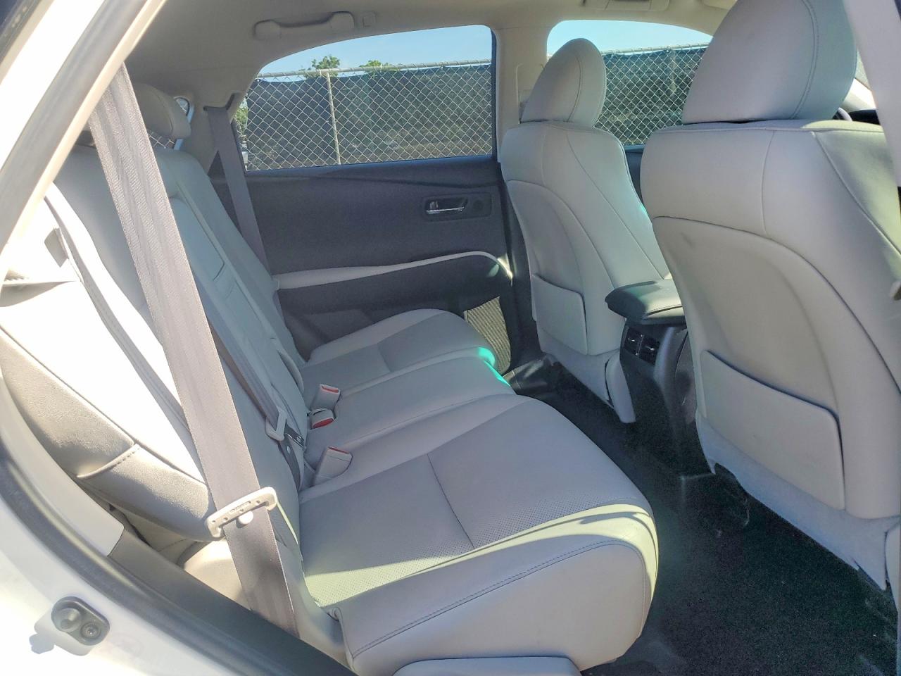 2010 Lexus Rx 450h White vin: JTJZB1BA0A2000466