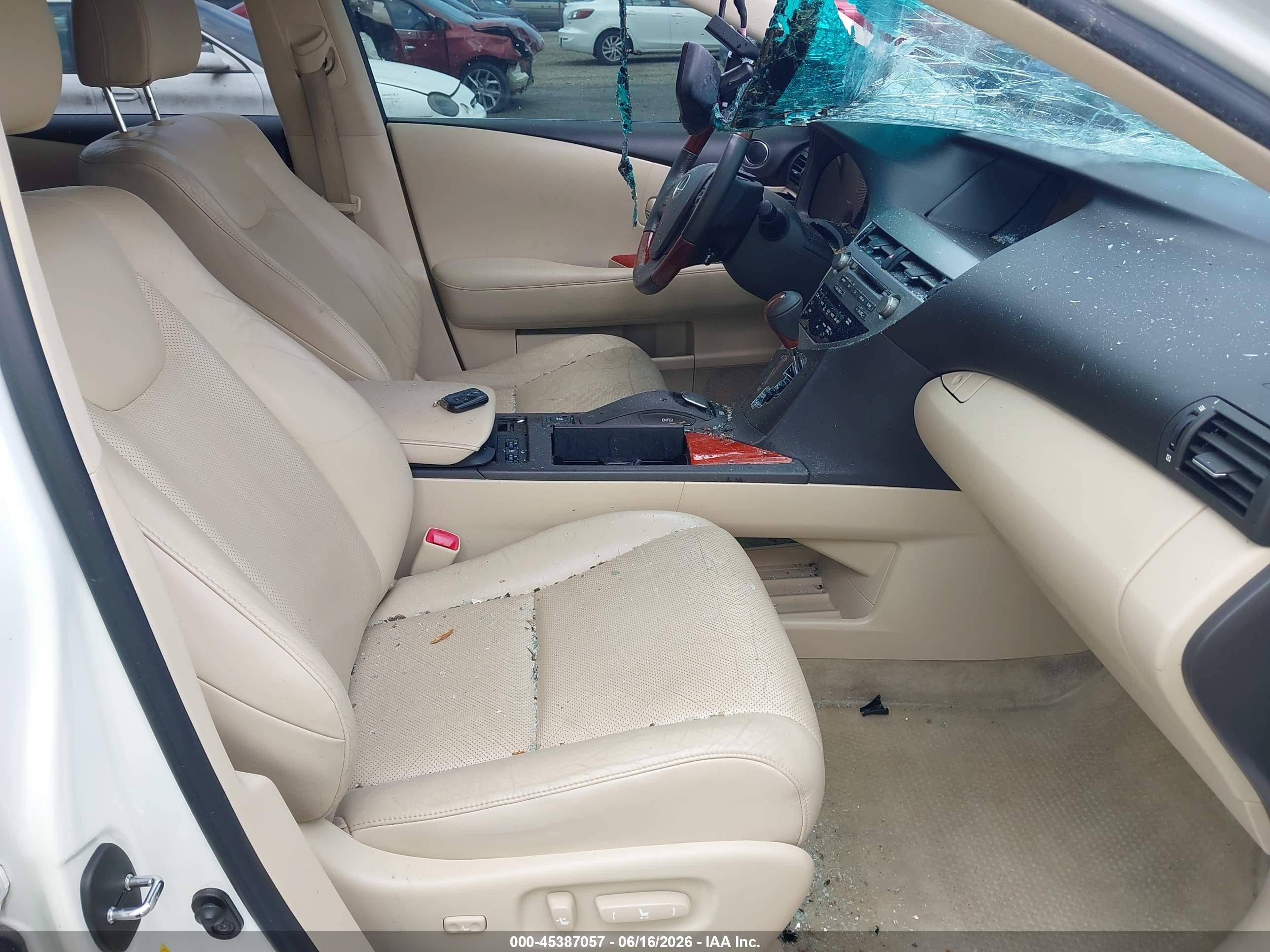 2010 Lexus Rx 450h   White vin: JTJZB1BA2A2002834