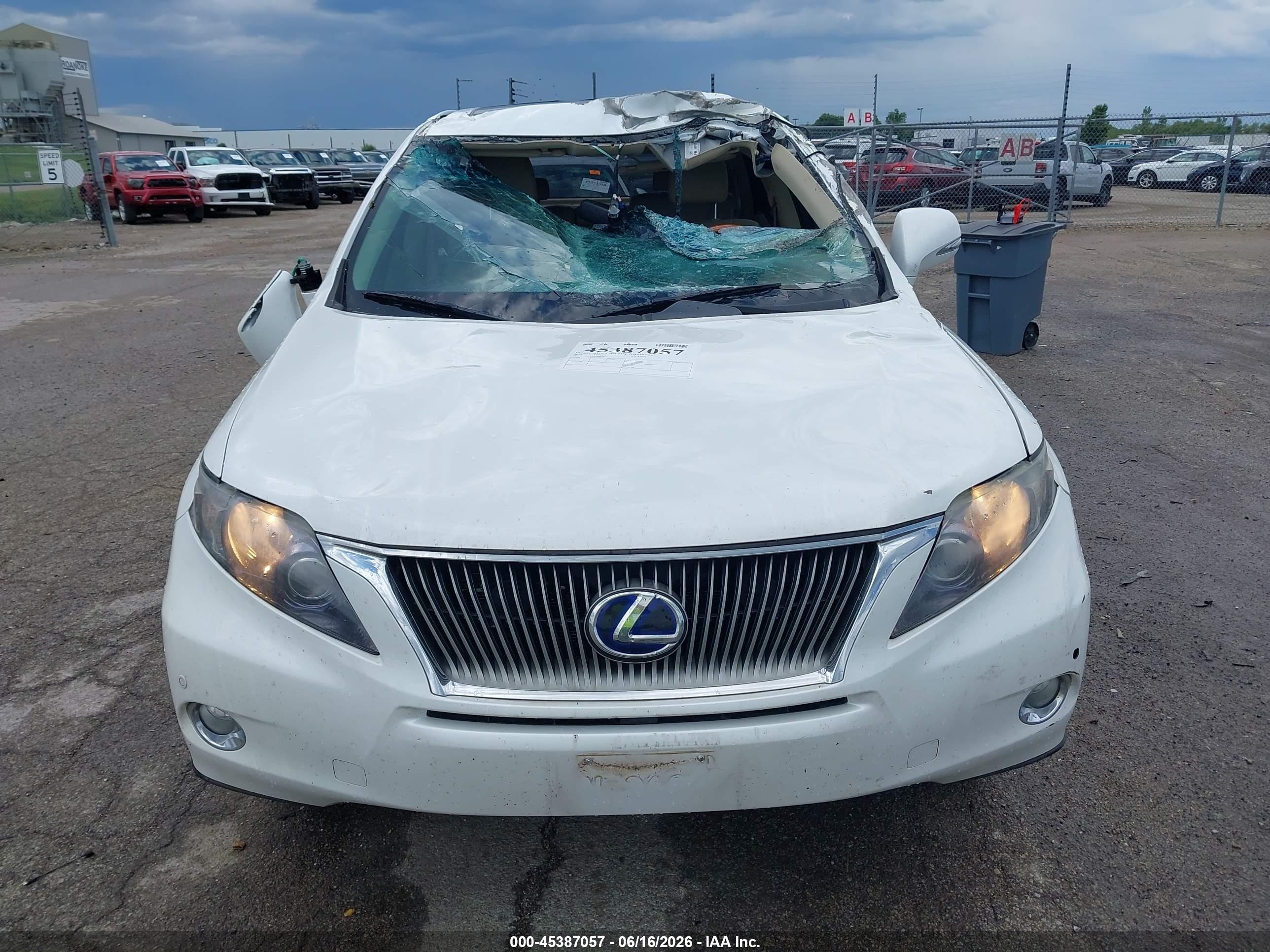 2010 Lexus Rx 450h   White vin: JTJZB1BA2A2002834