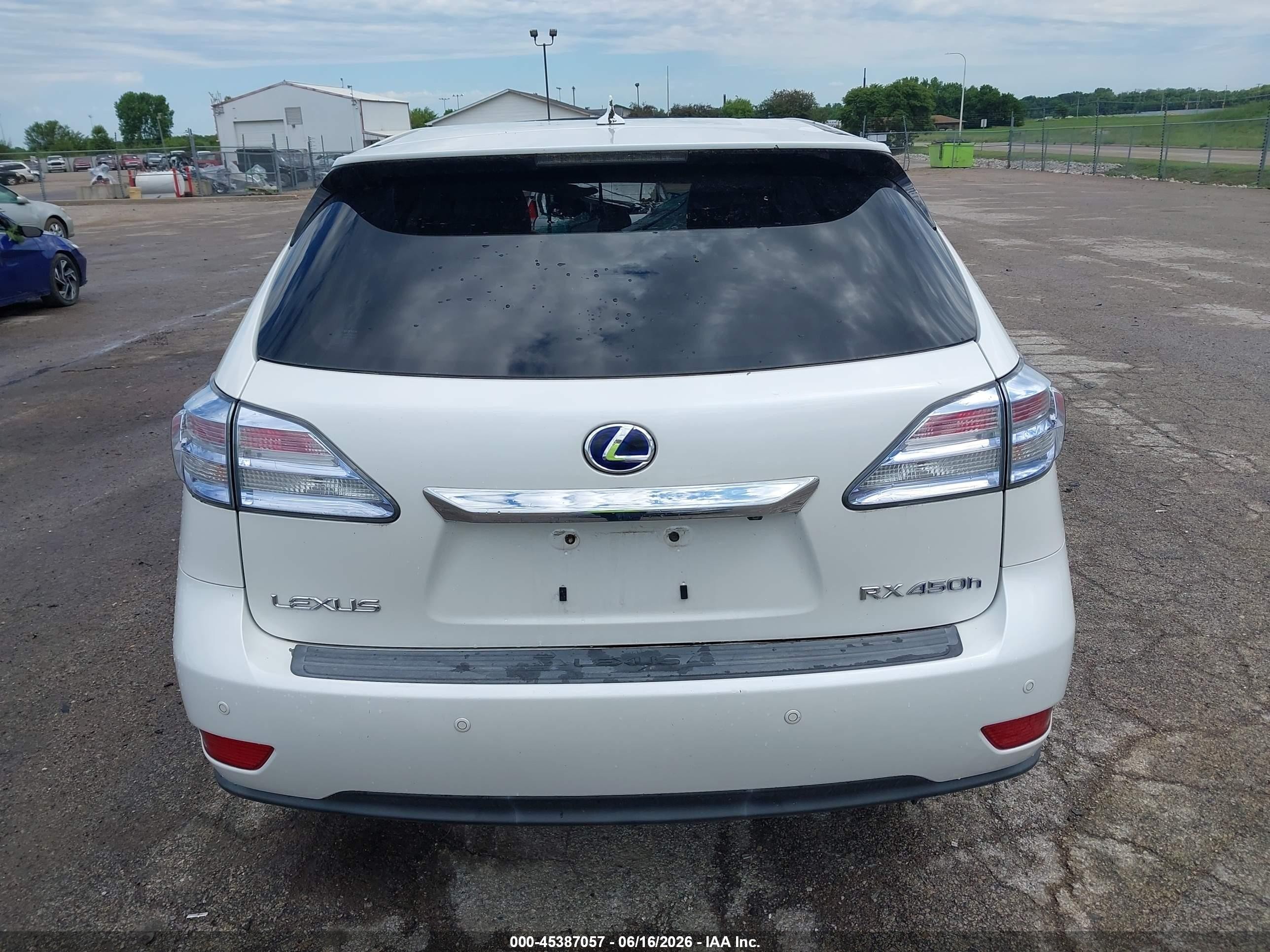 2010 Lexus Rx 450h   White vin: JTJZB1BA2A2002834