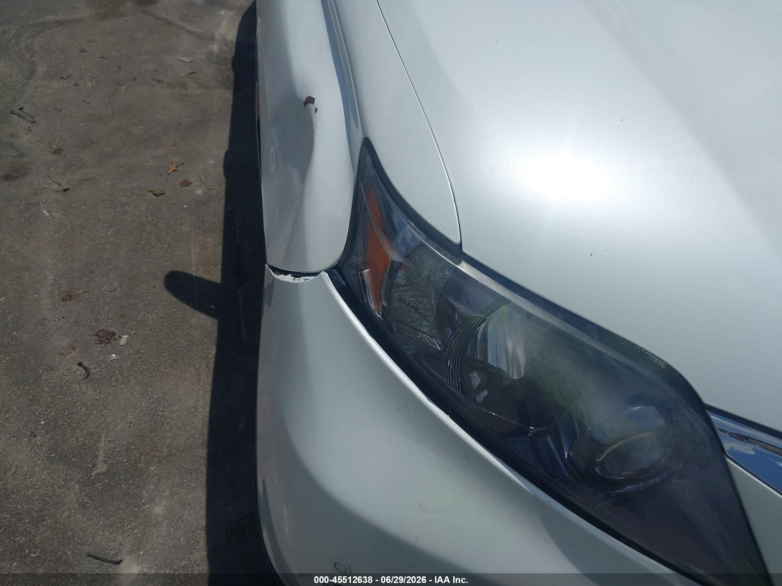 2011 Lexus Rx 450h   White vin: JTJZB1BA3B2405061
