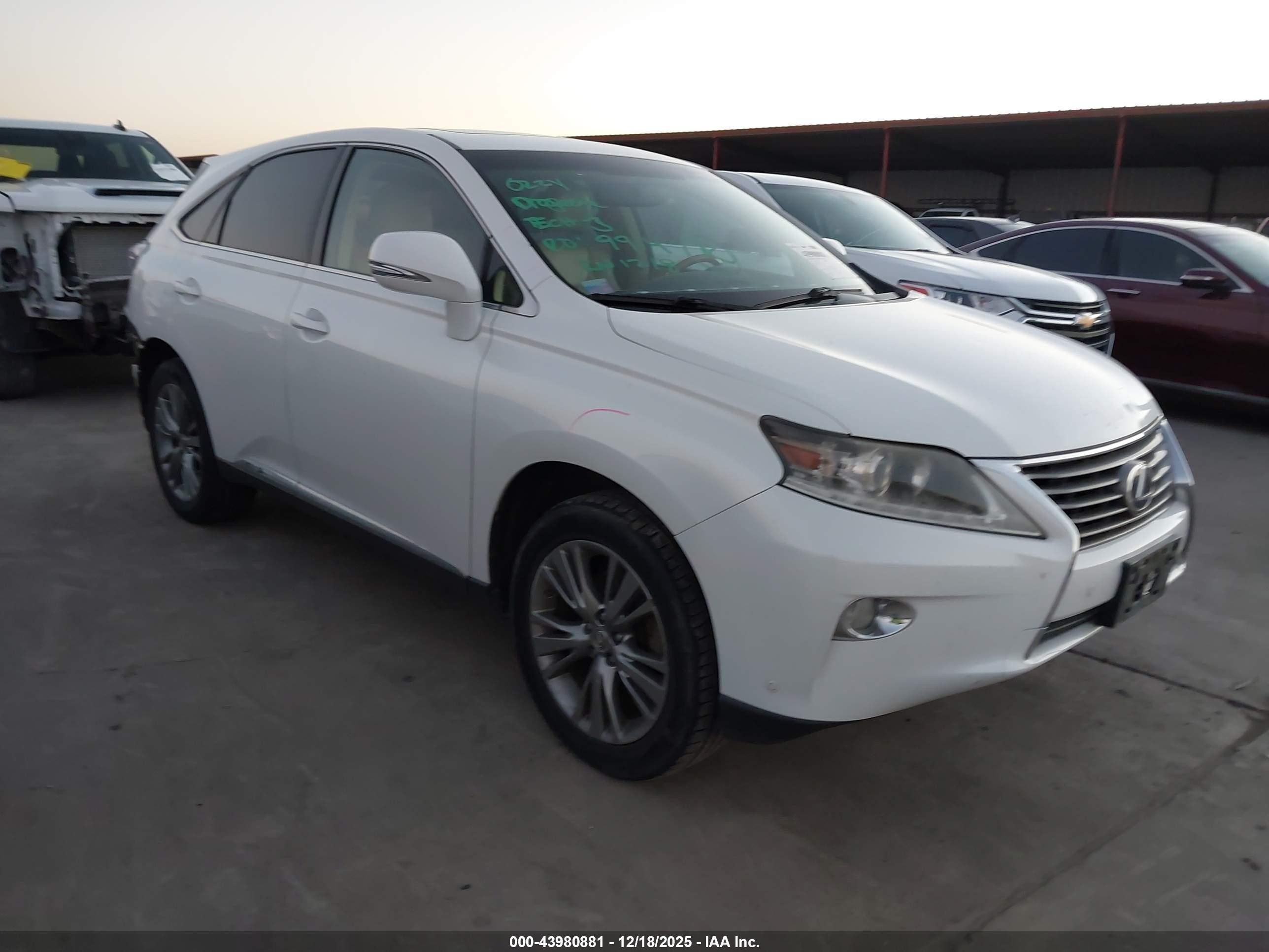 2014 Lexus Rx 450h   White vin: JTJZB1BA5E2413389