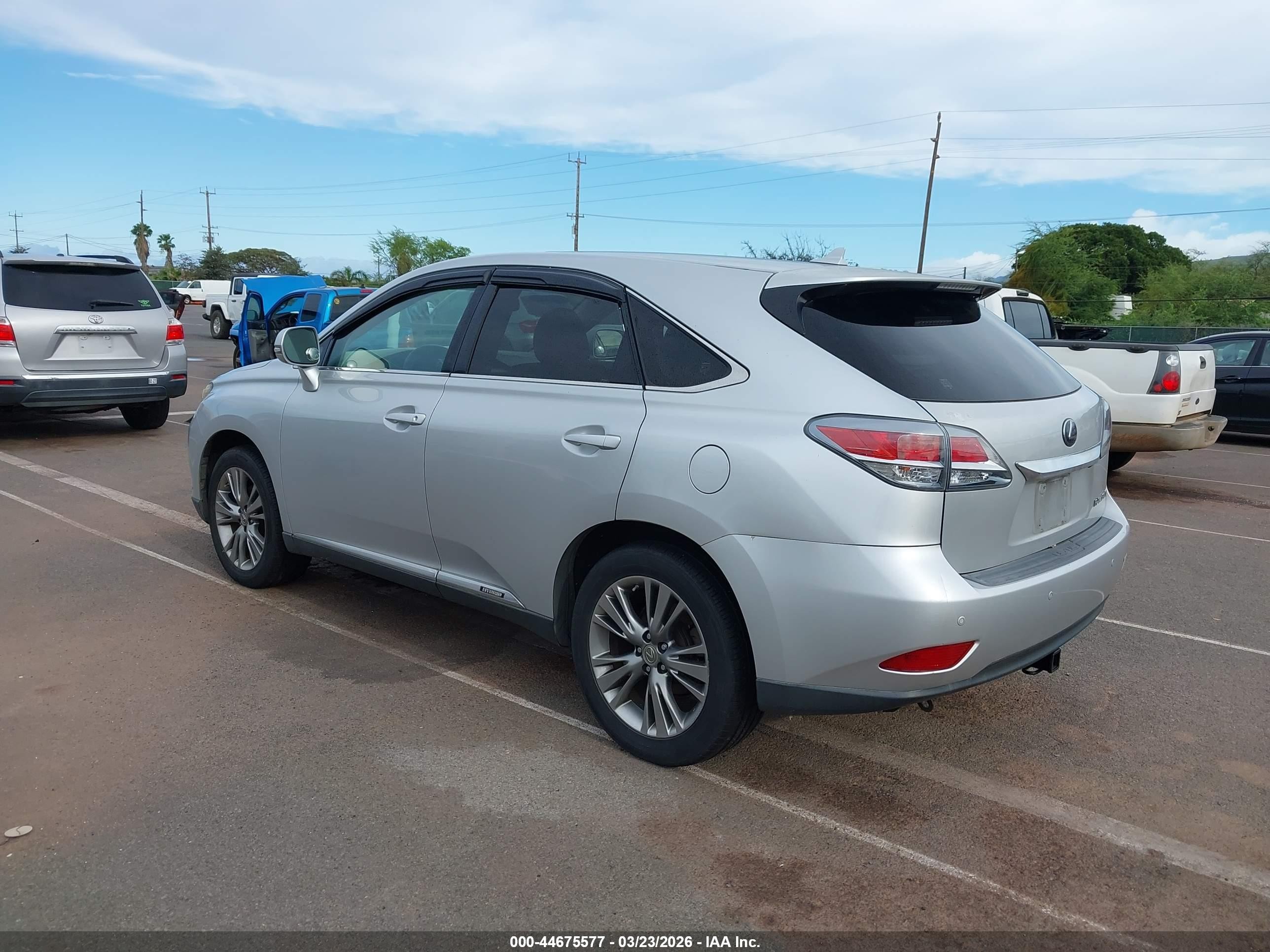 2013 Lexus Rx 450h Серебряный vin: JTJZB1BA7D2008147