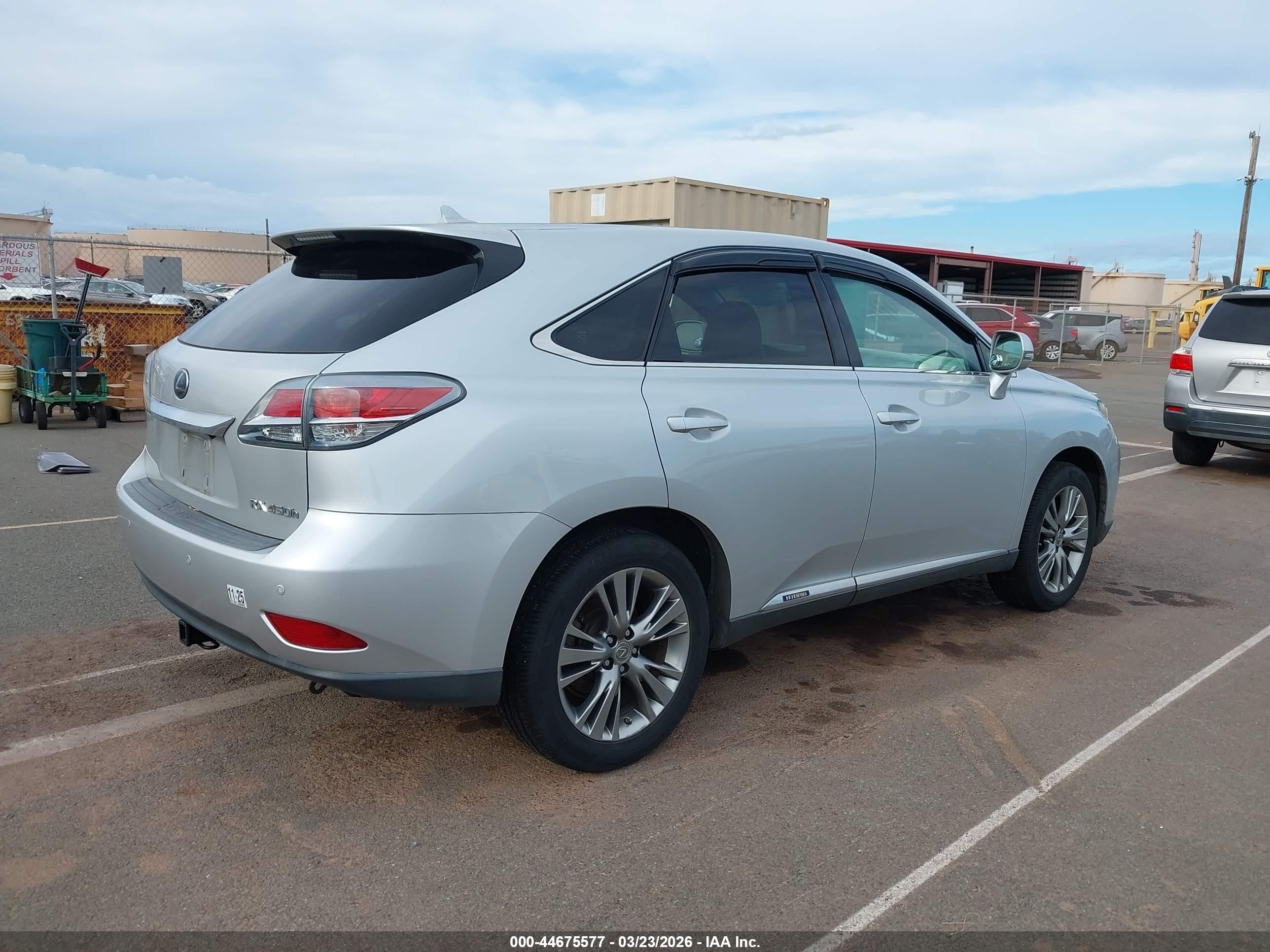 2013 Lexus Rx 450h Серебряный vin: JTJZB1BA7D2008147
