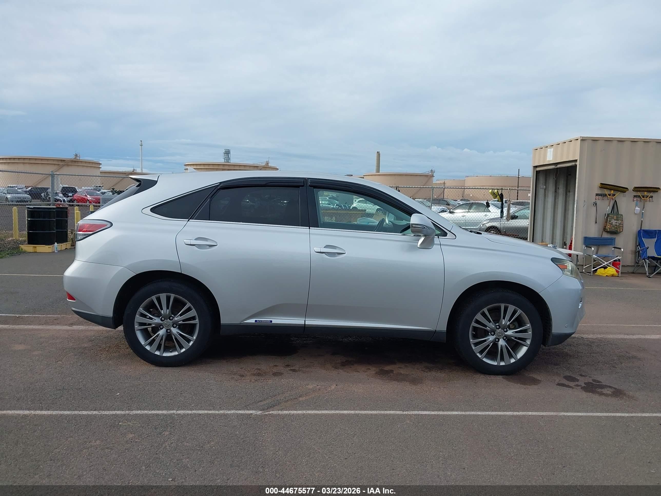 2013 Lexus Rx 450h Серебряный vin: JTJZB1BA7D2008147