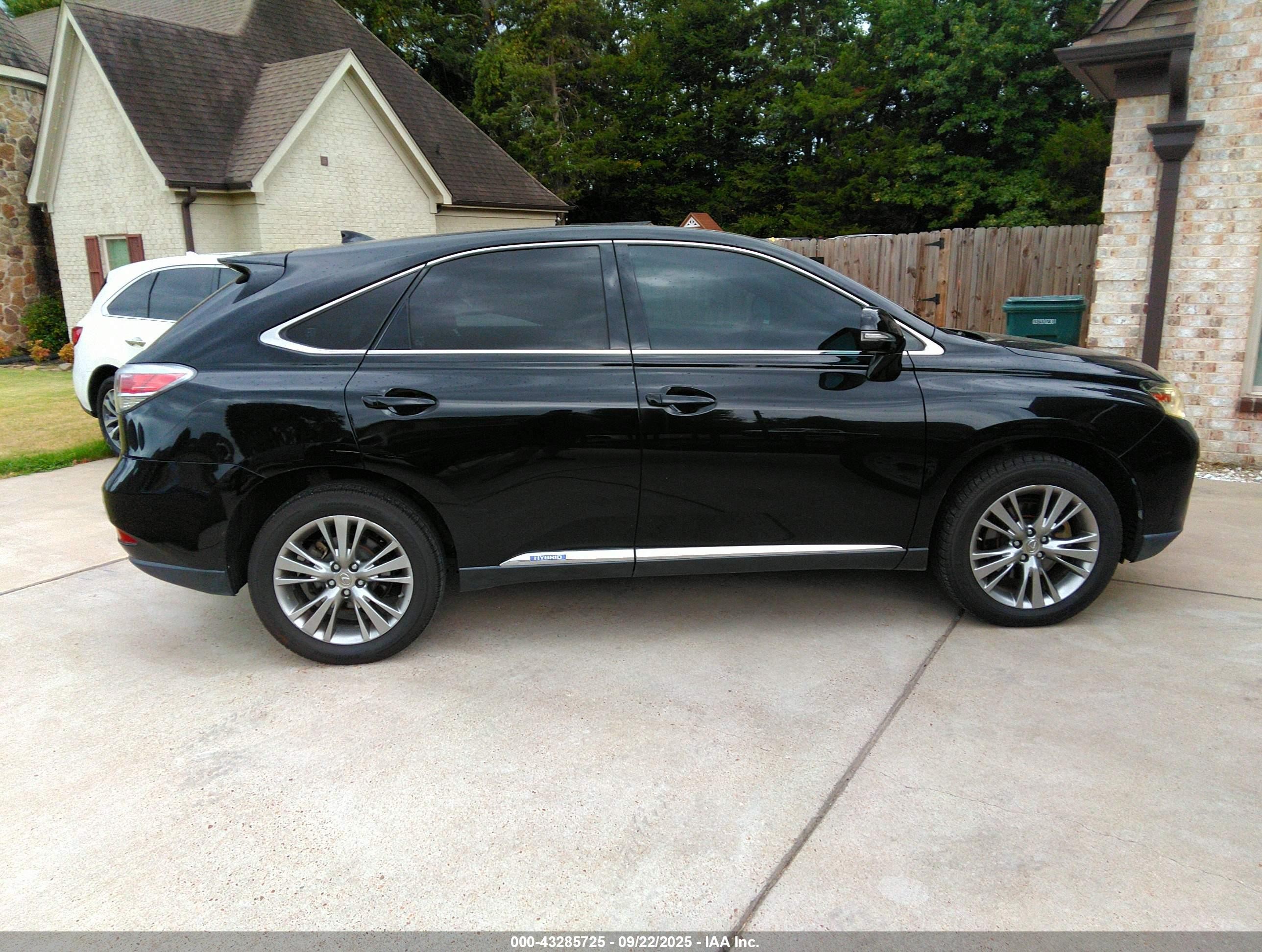 2014 Lexus Rx 450h   Black vin: JTJZB1BA7E2413622