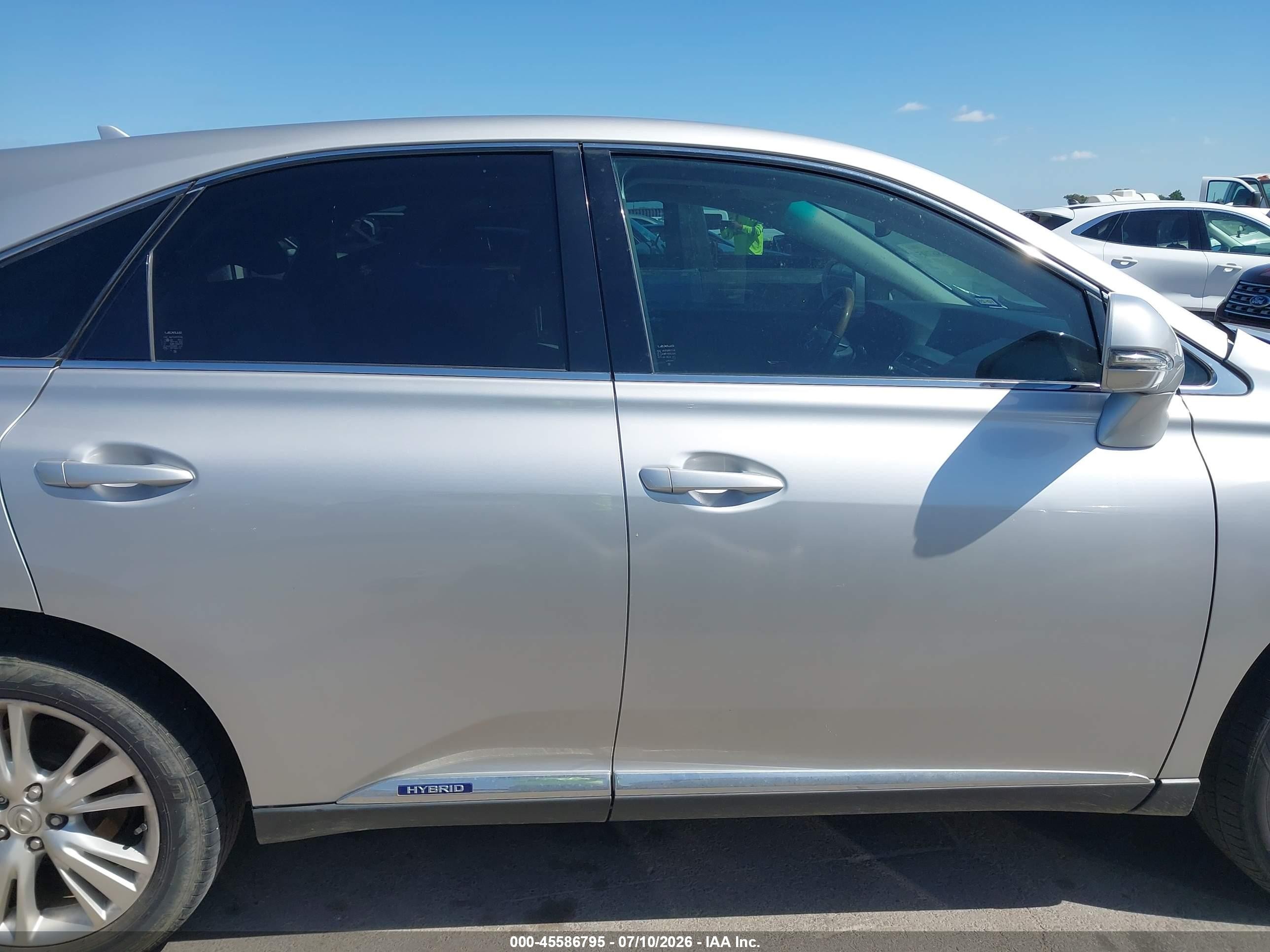 2010 Lexus Rx 450h   Silver vin: JTJZB1BA8A2000201