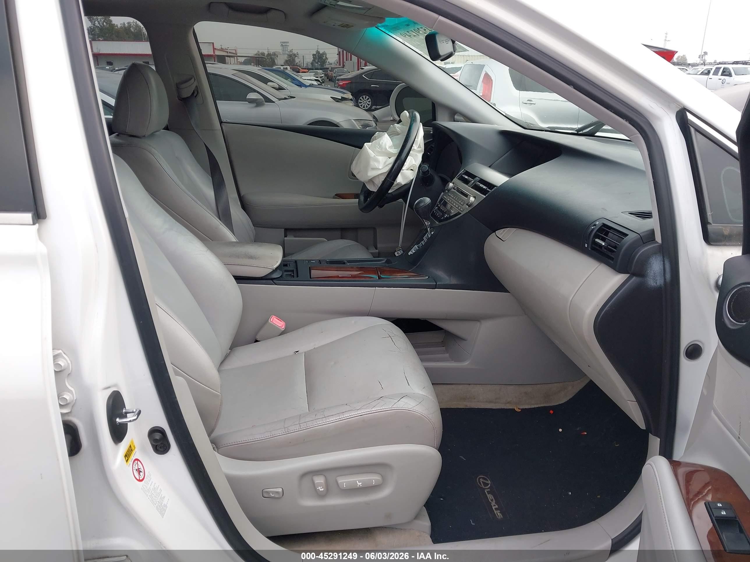 2010 Lexus Rx 350   White vin: JTJZK1BA2A2400481