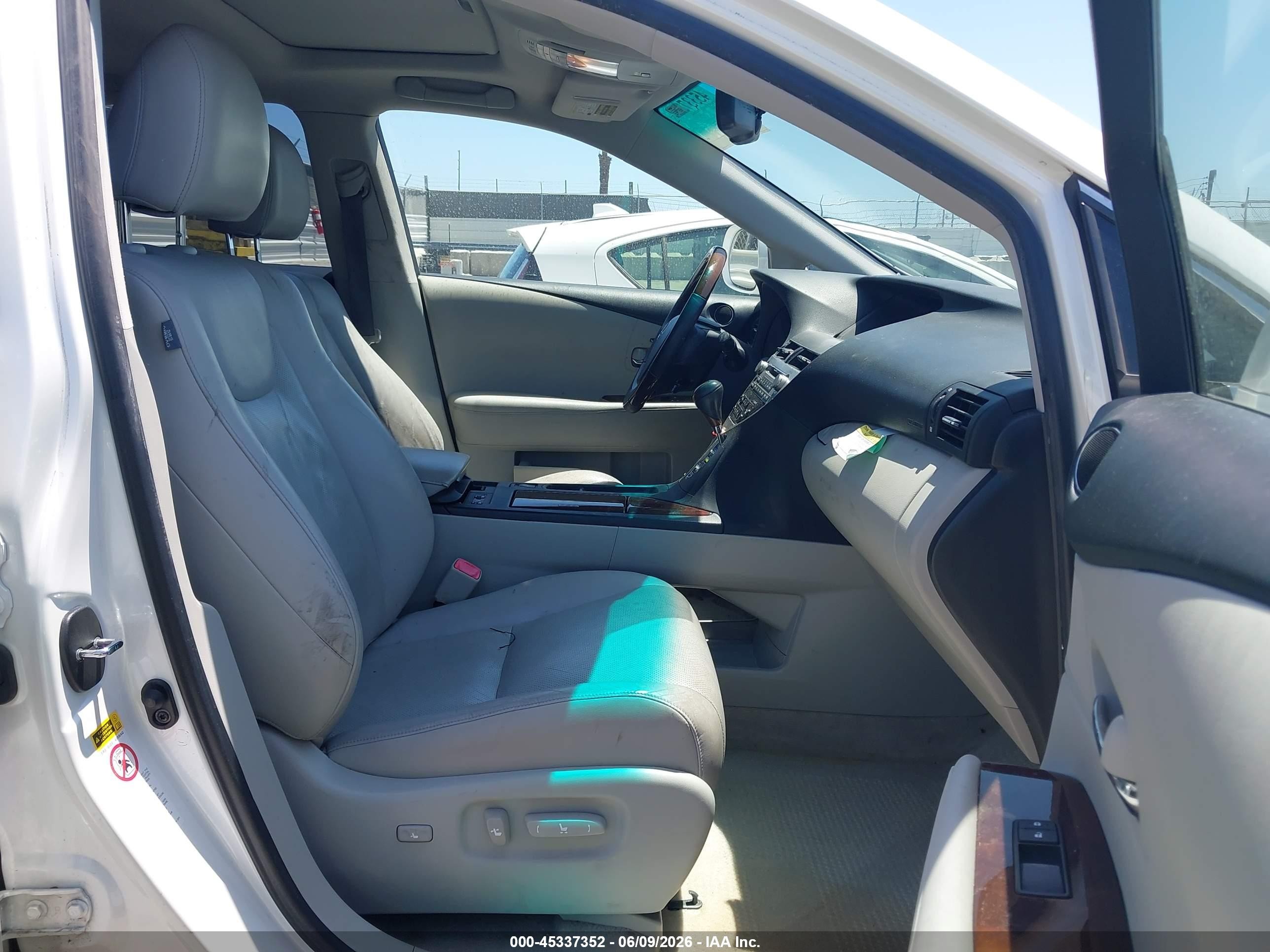 2010 Lexus Rx 350   White vin: JTJZK1BA4A2000969