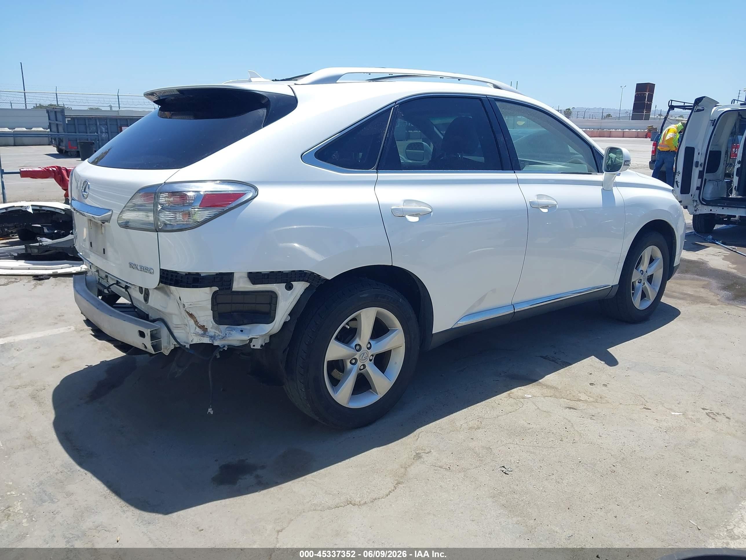 2010 Lexus Rx 350   White vin: JTJZK1BA4A2000969