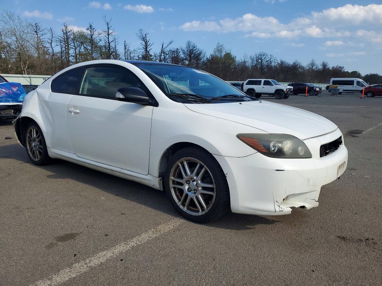 2009 Toyota Scion White vin: JTKDE167490290066