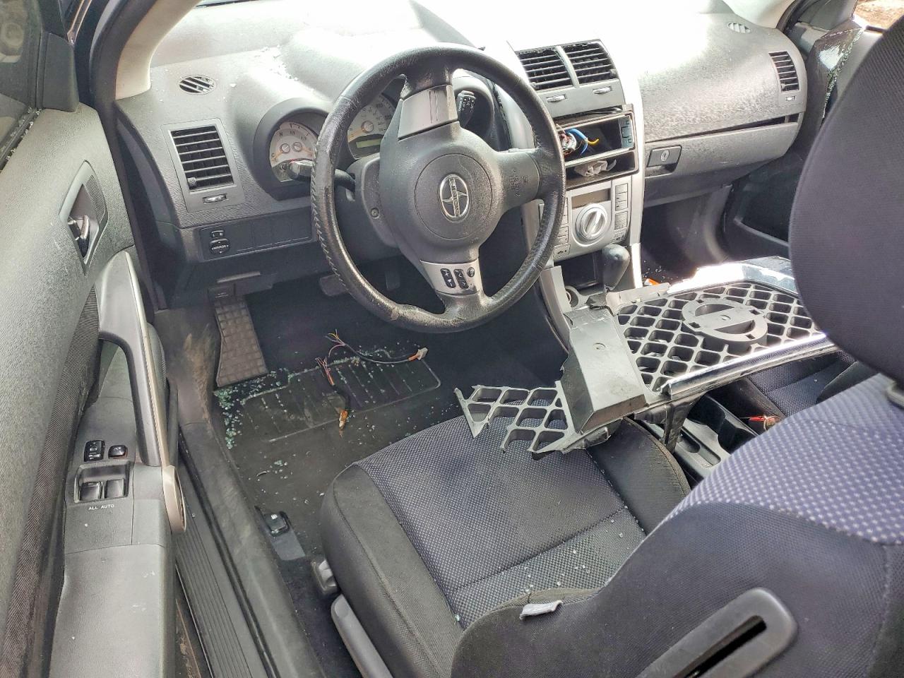 2009 Toyota Scion Tc Gray vin: JTKDE167590299052