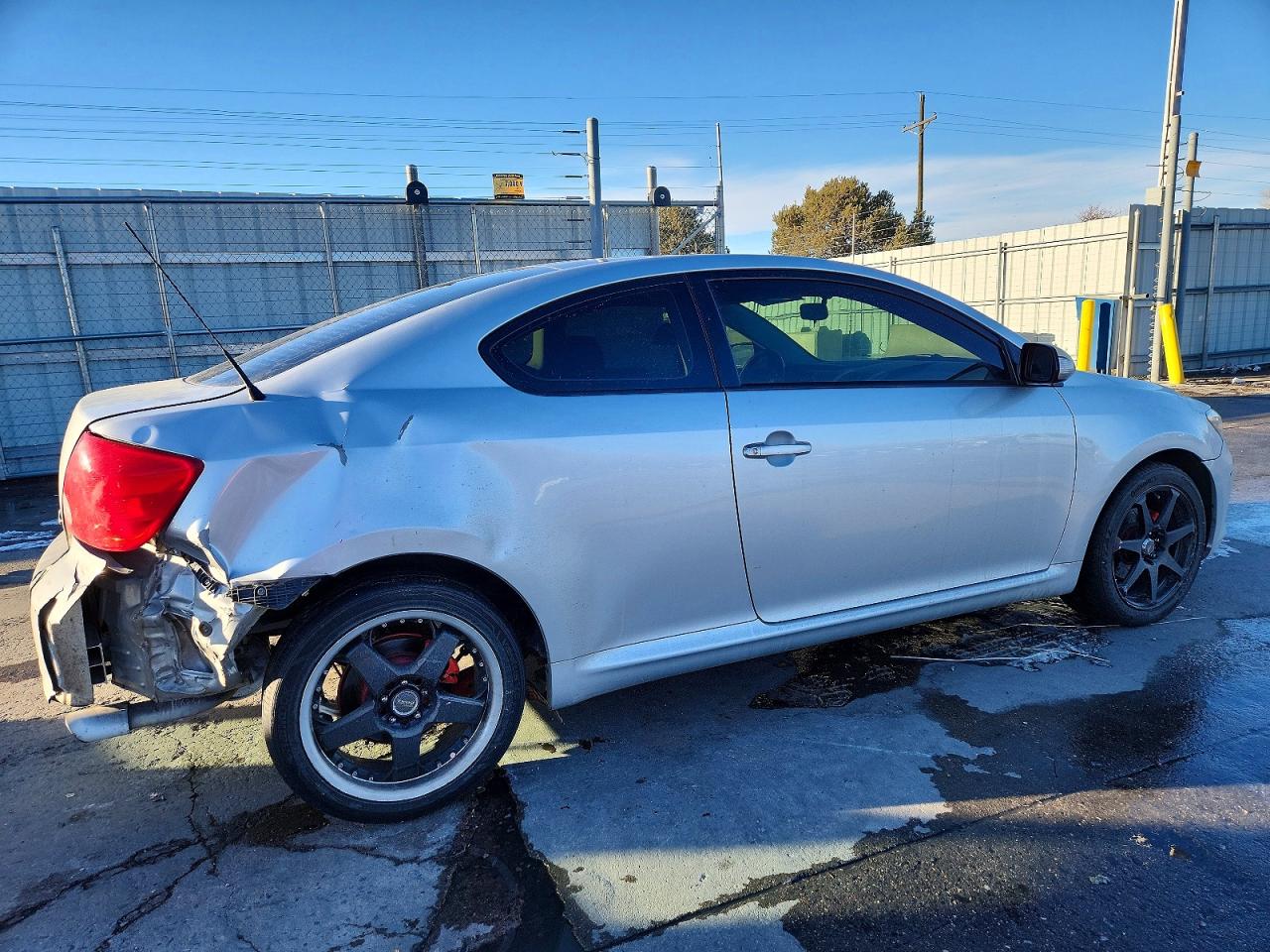 2007 Toyota Scion Tc Silver vin: JTKDE177070199095