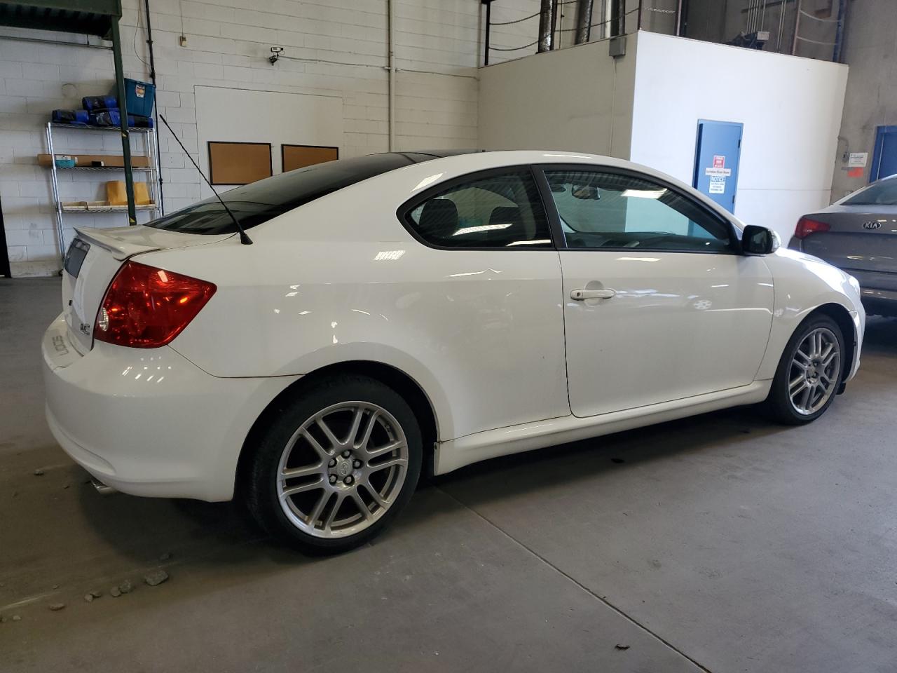 2007 Toyota Scion Tc White vin: JTKDE177570151950