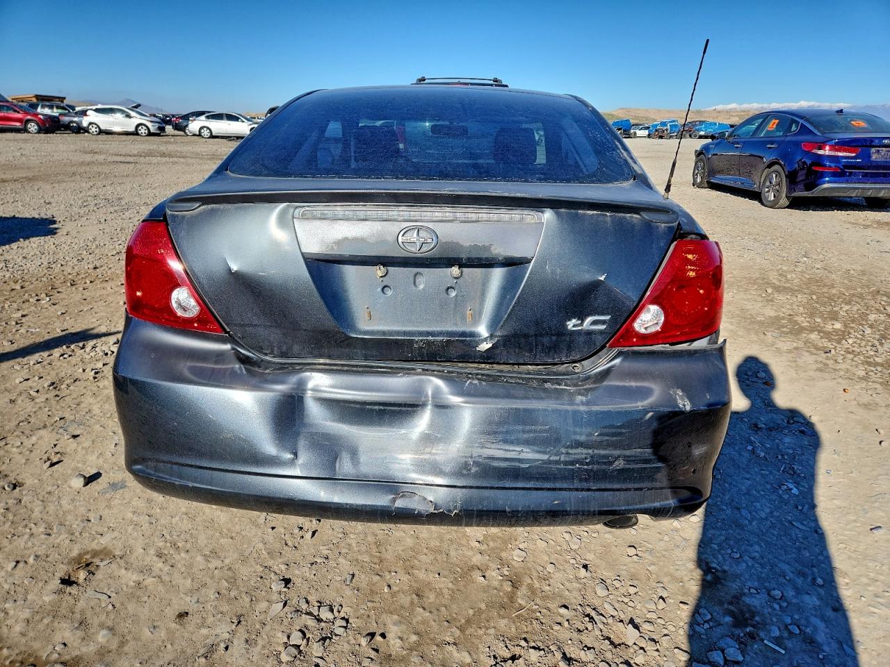 2007 Toyota Scion Tc Gray vin: JTKDE177670202047