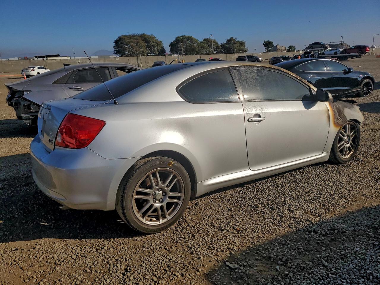 2007 Toyota Scion Tc Gray vin: JTKDE177670202291