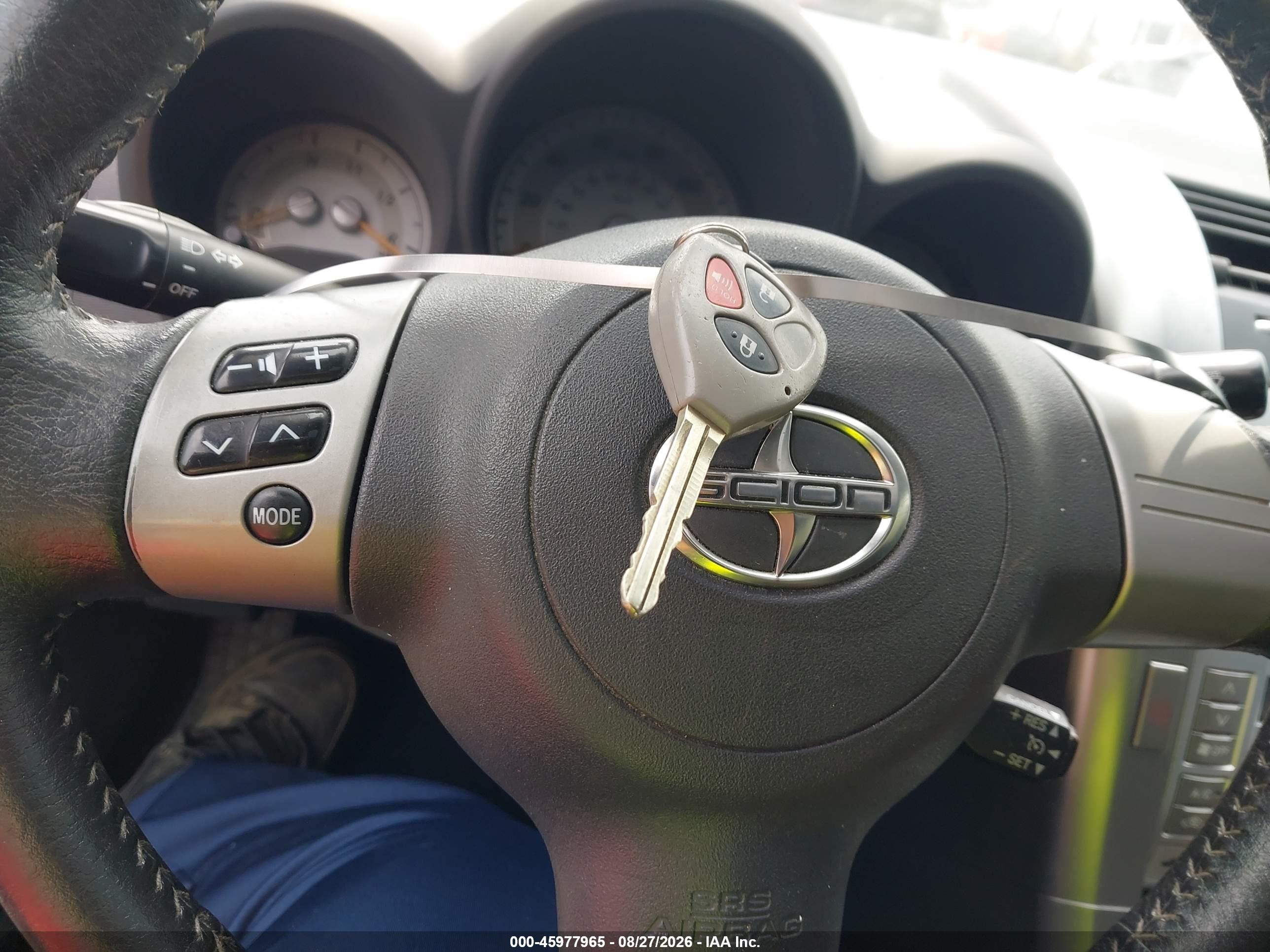 2007 Toyota Scion Tc   Gray vin: JTKDE177870193805