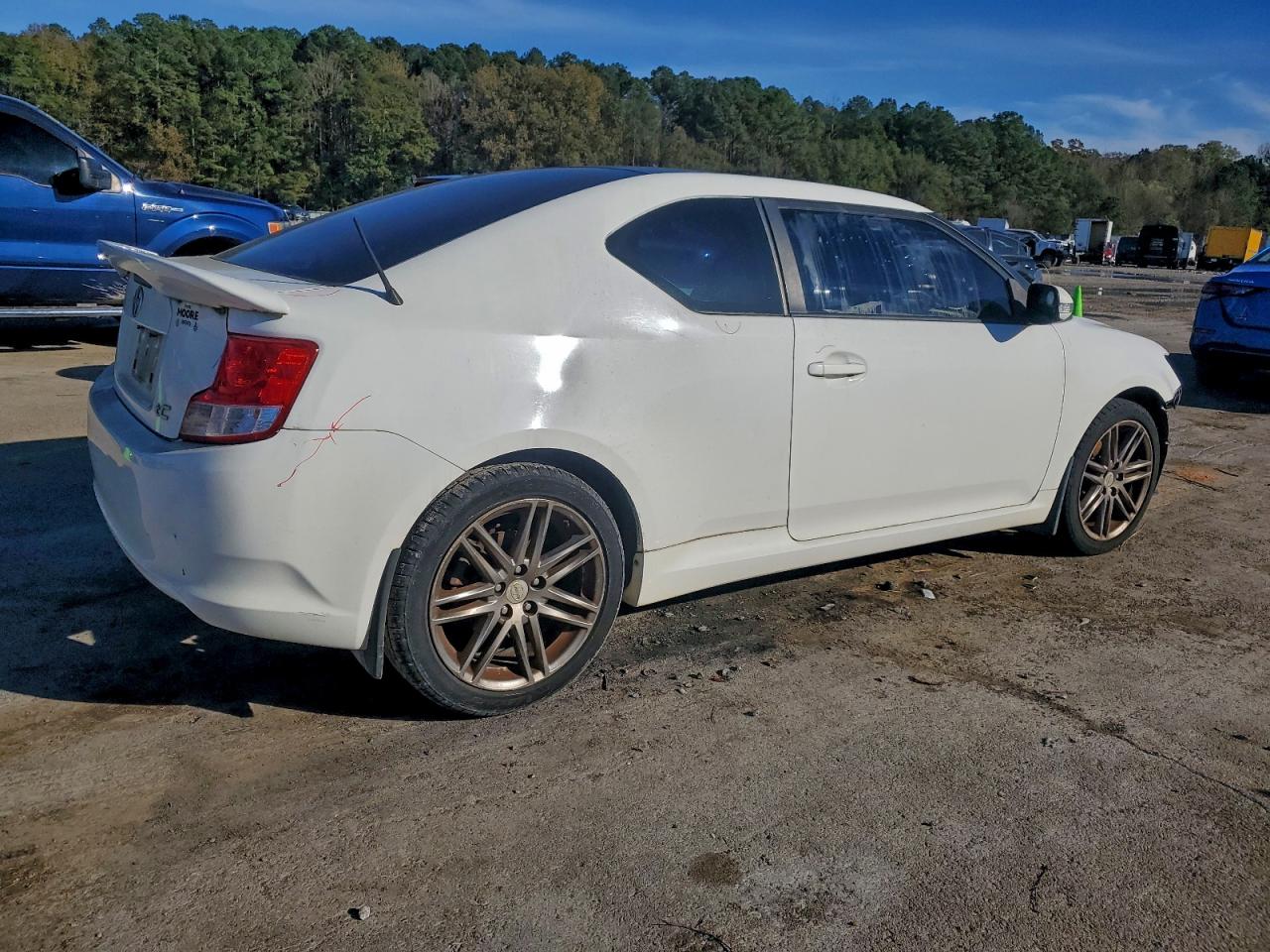 2011 Toyota Scion Tc White vin: JTKJF5C70B3004794