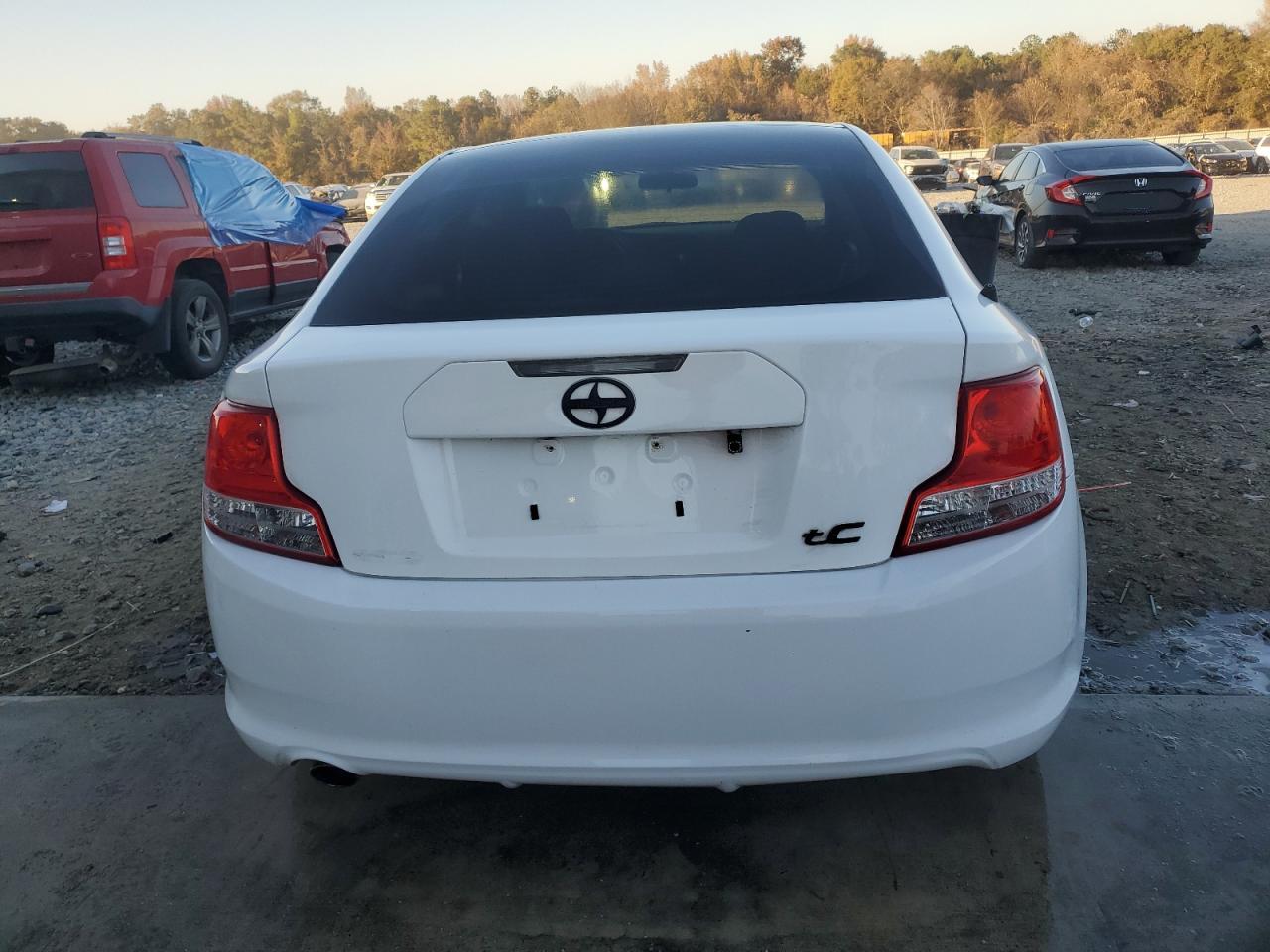 2011 Toyota Scion Tc White vin: JTKJF5C70B3007307